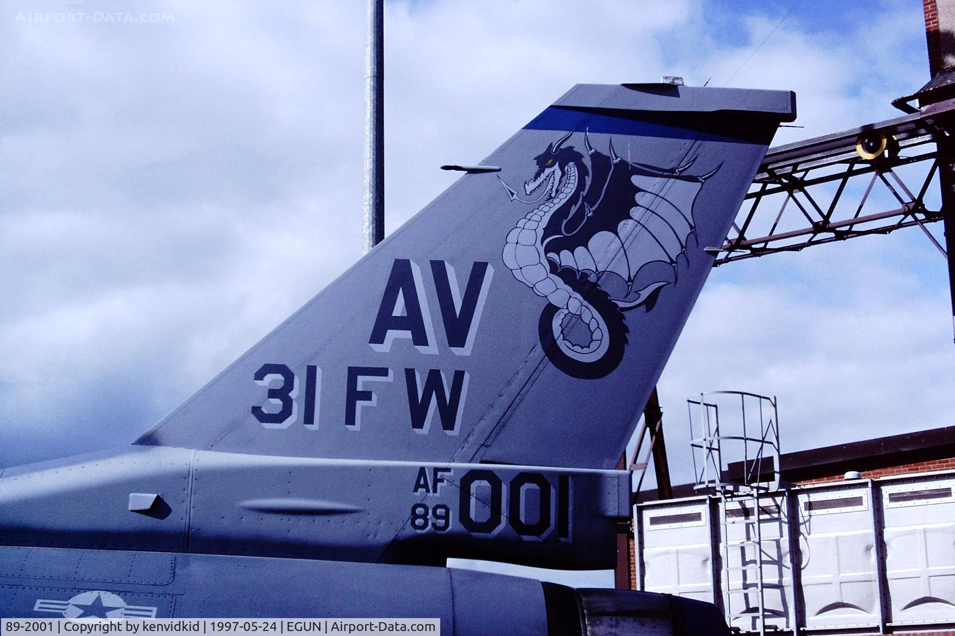 89-2001, 1989 General Dynamics F-16C Fighting Falcon C/N 1C-154, At the 1997 Mildenhall Air Fete.