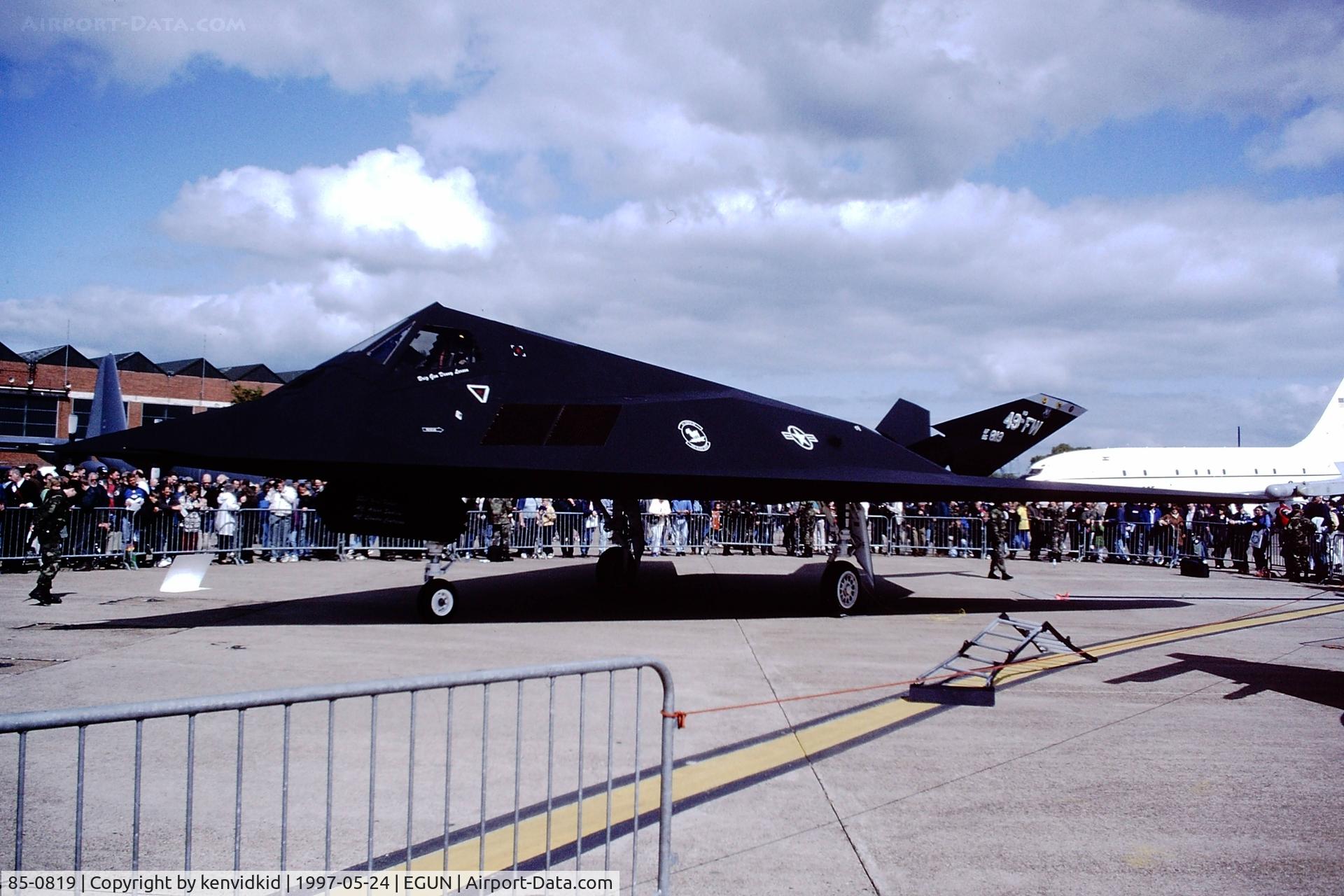 85-0819, 1985 Lockheed F-117A Nighthawk C/N A.4049, At the 1997 Mildenhall Air Fete.