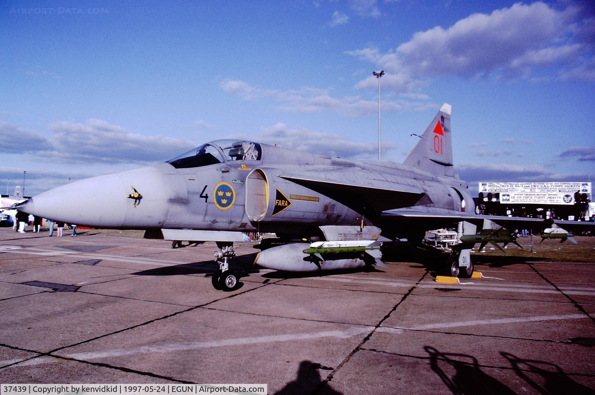 37439, Saab JA 37 Viggen C/N 37439, At the 1997 Mildenhall Air Fete.