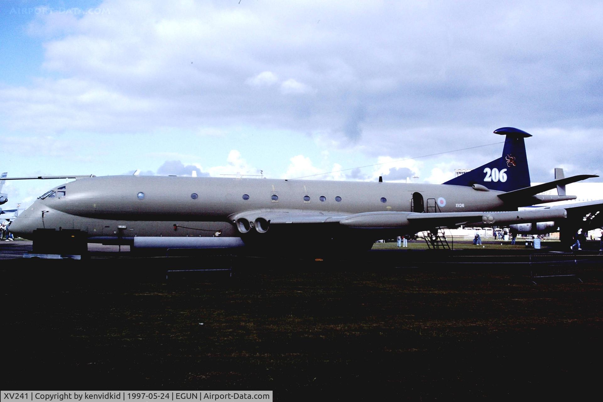 XV241, Hawker Siddeley Nimrod MR.2 C/N 8016, At the 1997 Mildenhall Air Fete.