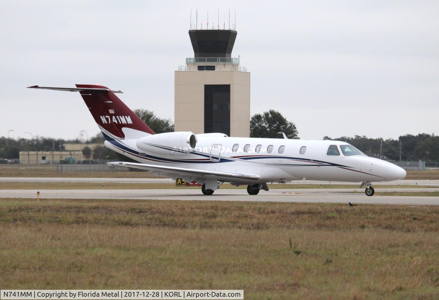 N741MM, 2011 Cessna 525C CitationJet Cj4 CitationJet CJ4 C/N 525C-0039, ORL spotting 2017
