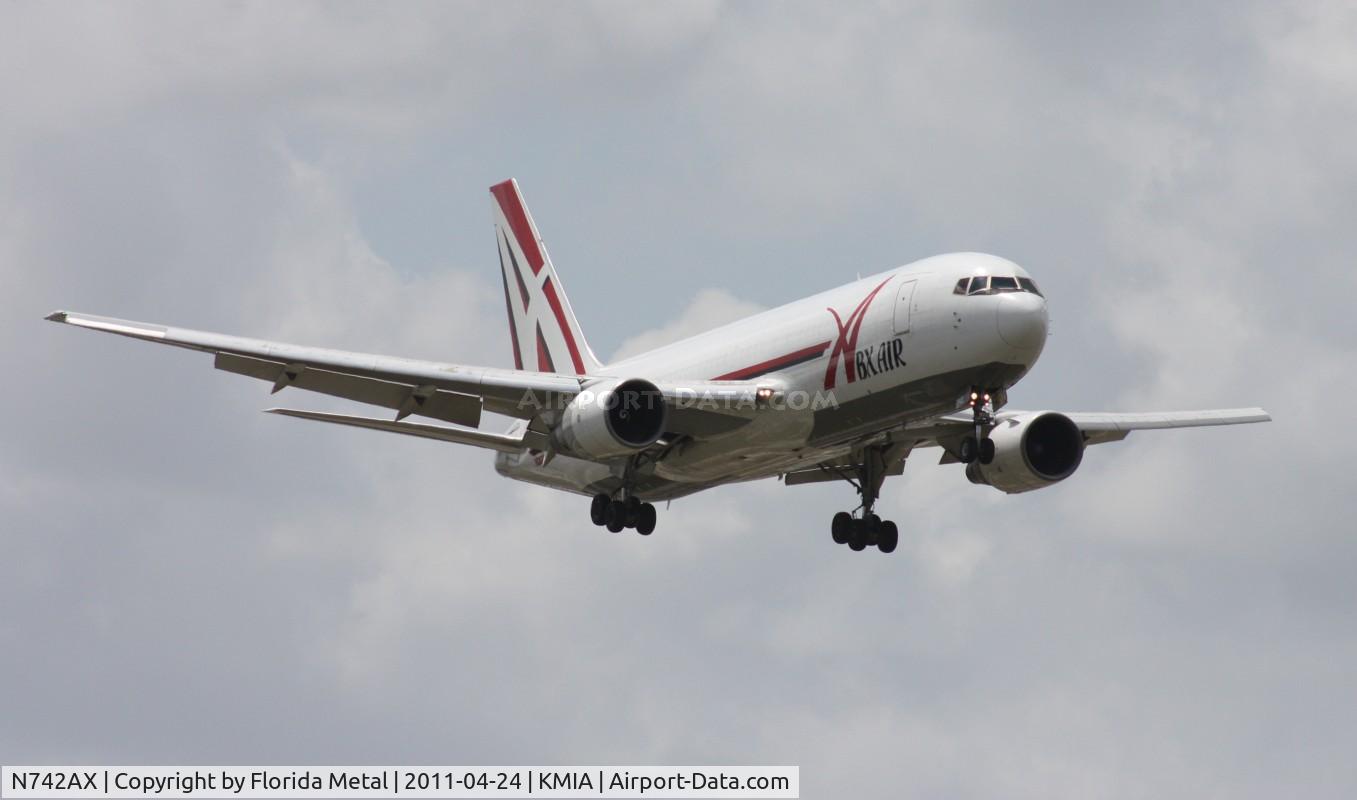 N742AX, 1983 Boeing 767-232 C/N 22217, MIA spotting 2011