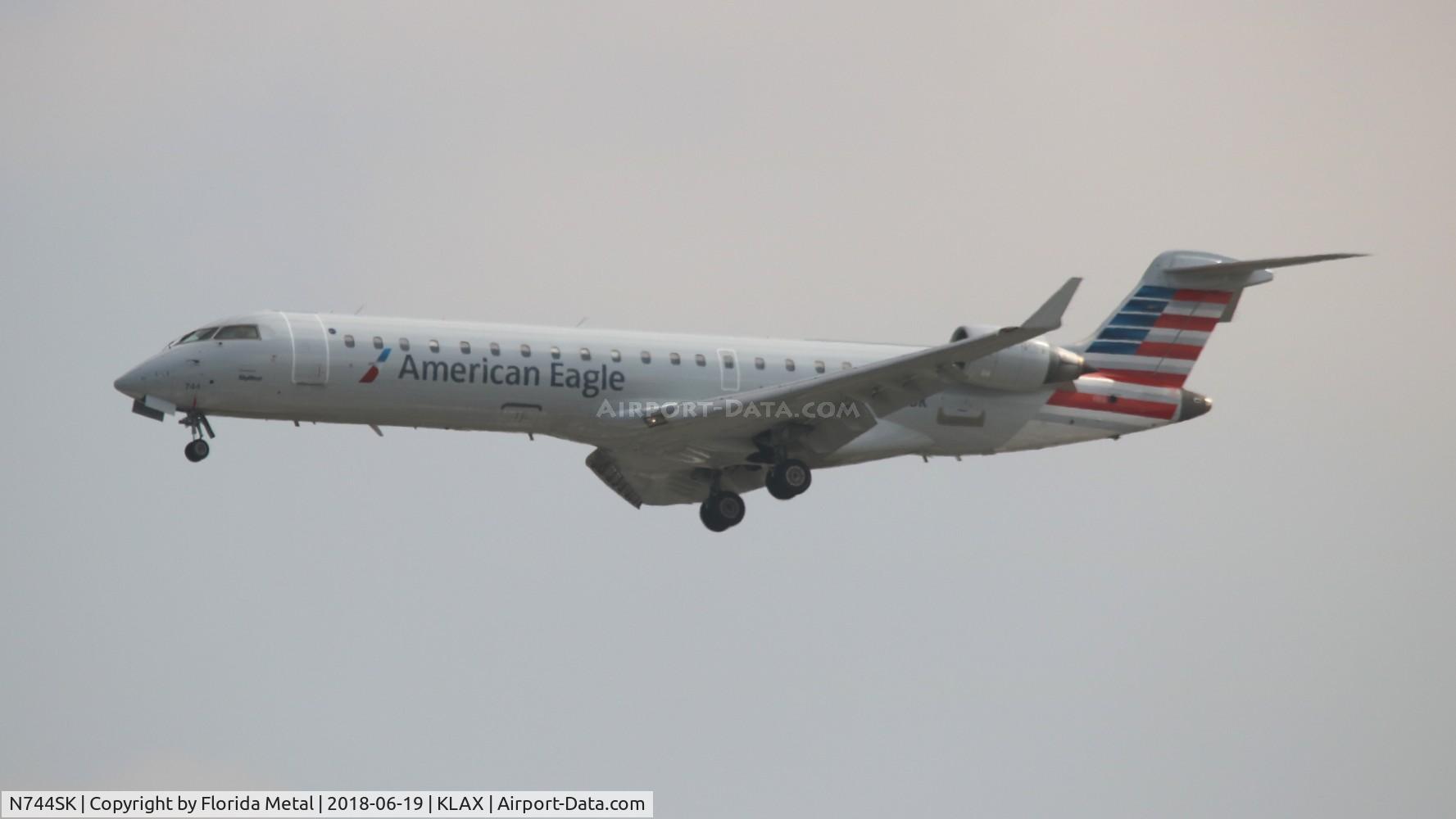 N744SK, 2005 Bombardier CRJ-701 (CL-600-2C10) Regional Jet C/N 10200, LAX spotting 2018