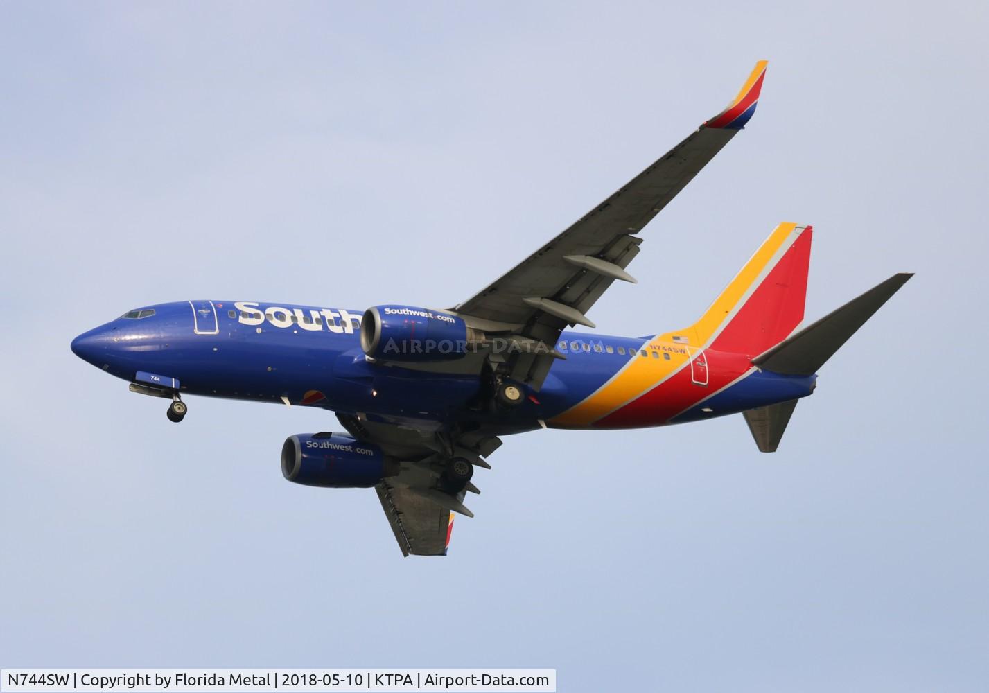 N744SW, 1999 Boeing 737-7H4 C/N 29490, TPA spotting 2018