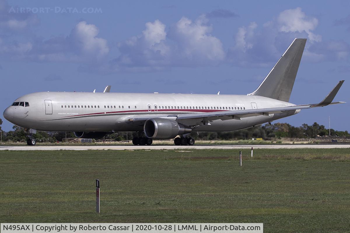 N495AX, 1997 Boeing 767-316/ER C/N 27613, Runway 31