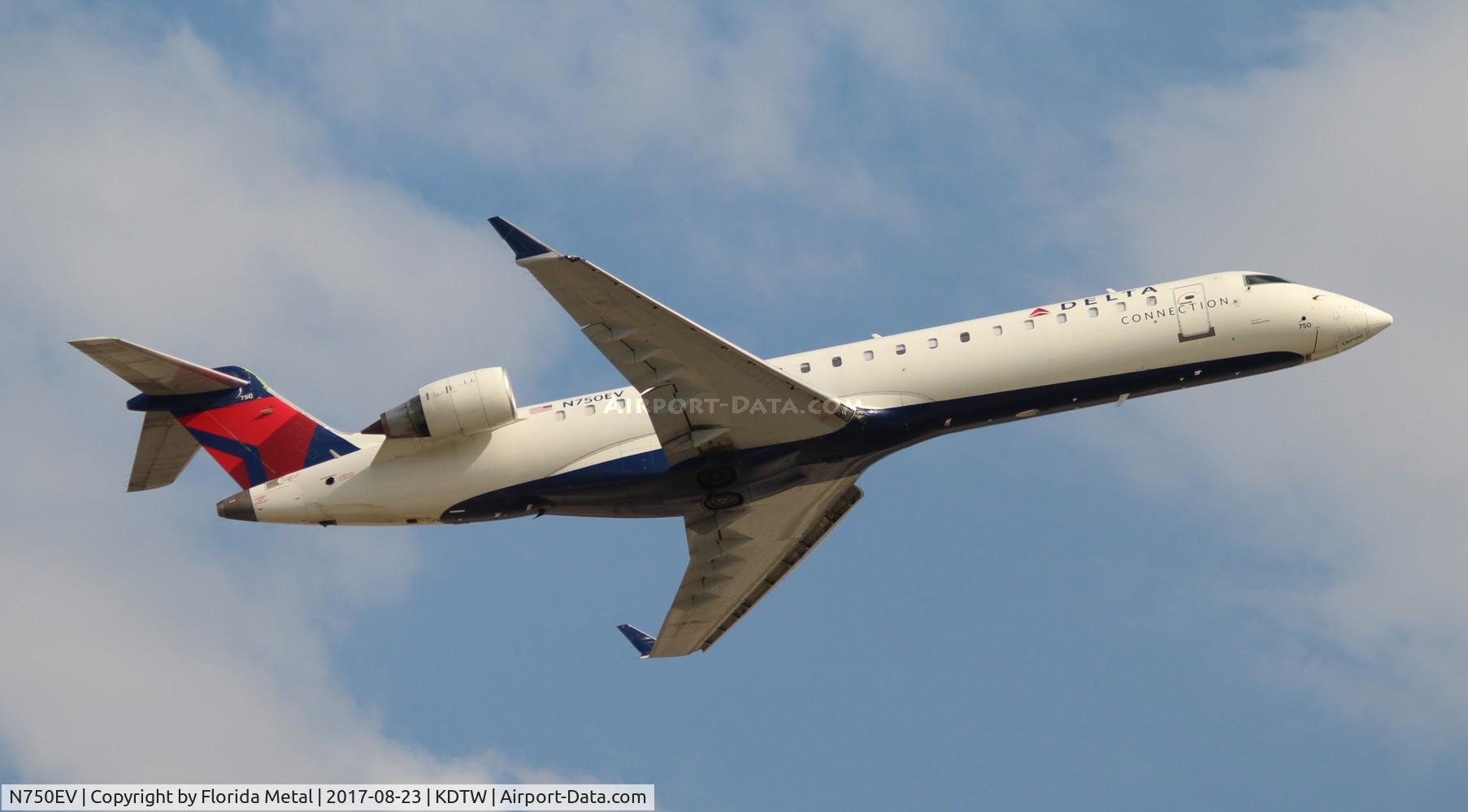 N750EV, 2004 Bombardier CRJ-701 (CL-600-2C10) Regional Jet C/N 10161, DTW spotting 2017