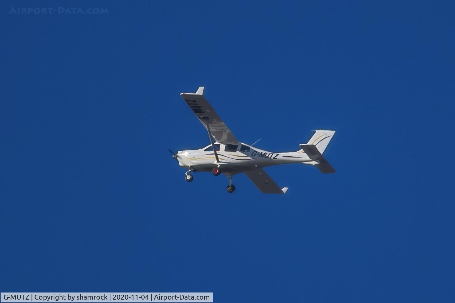 G-MUTZ, 2005 Jabiru J430 C/N PFA 336-14171, Over Snettisham, Norfolk, England.
