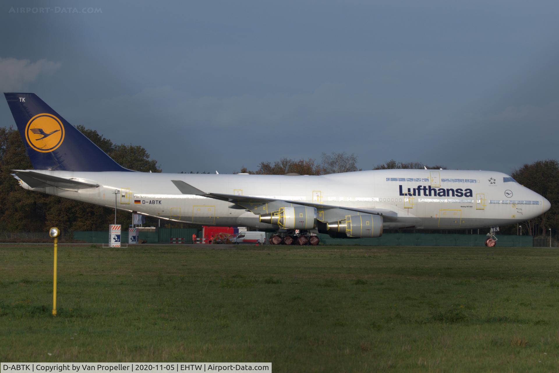 D-ABTK, 2001 Boeing 747-430 C/N 29871, Lufthansa Boeing 747-430 stored at Twente airport, the Netherlands, due to the Covid-19 pandemic.