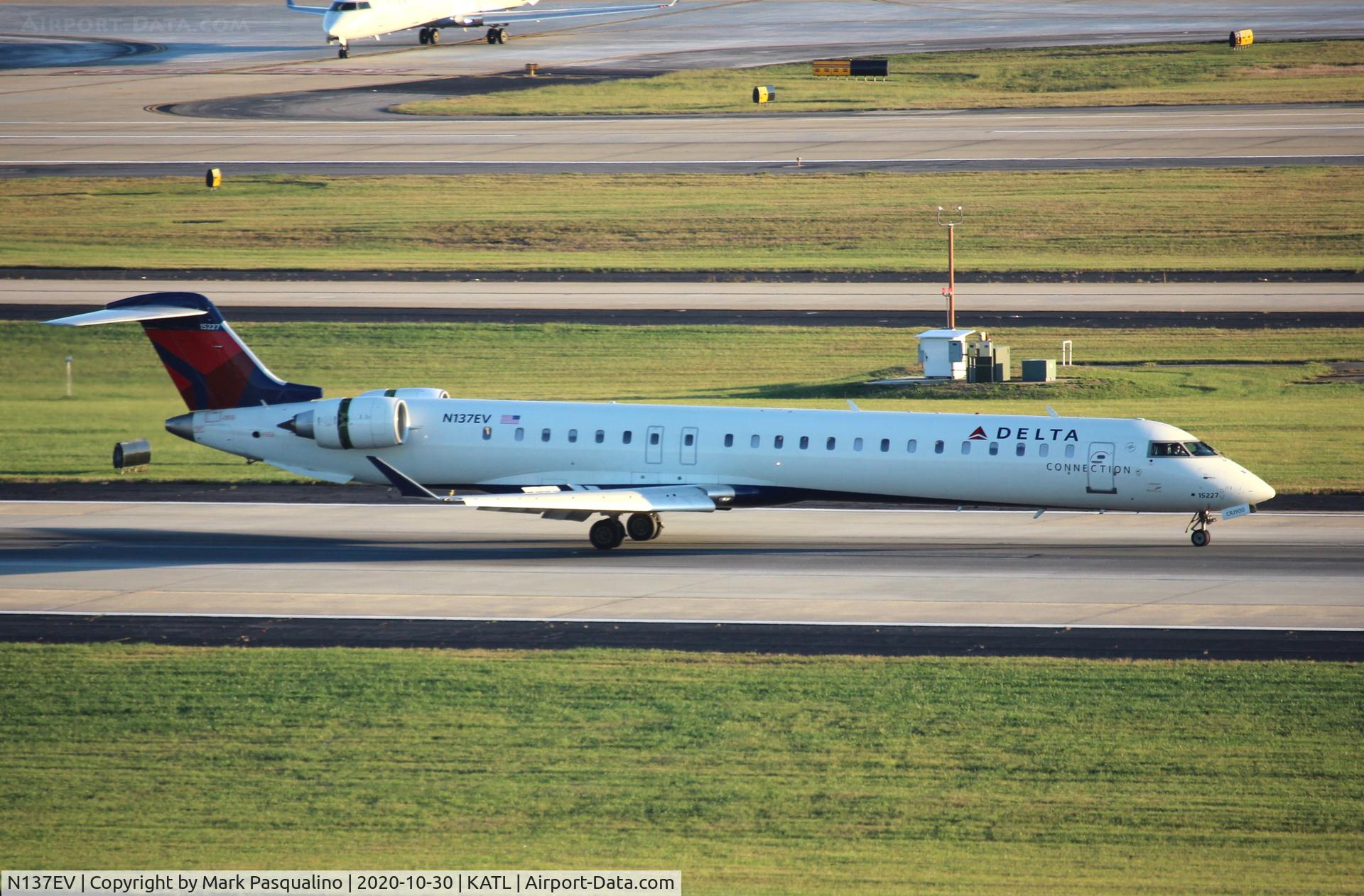 N137EV, 2009 Bombardier CRJ-900ER (CL-600-2D24) C/N 15227, CL-600-2D24
