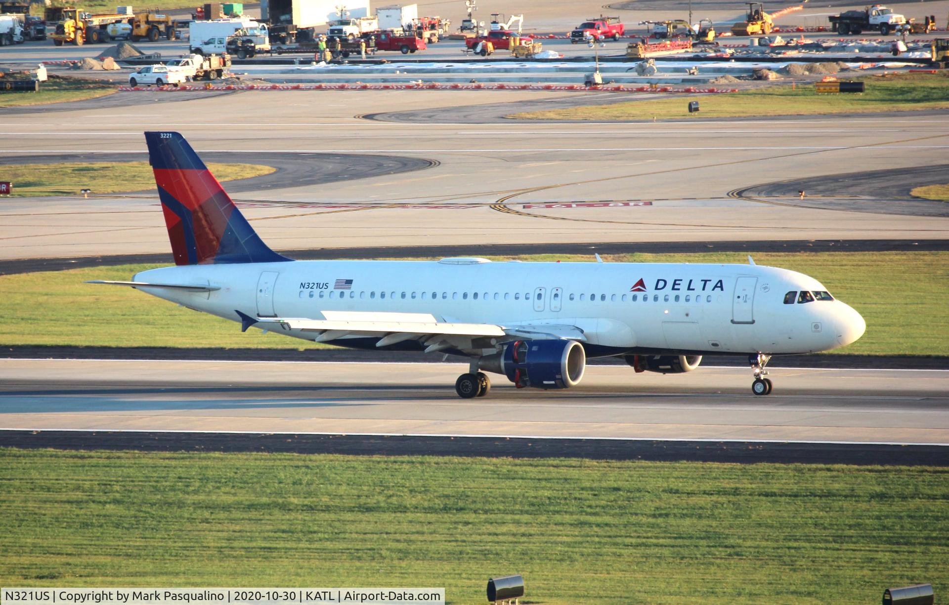 N321US, 1992 Airbus A320-211 C/N 262, Airbus A320-211