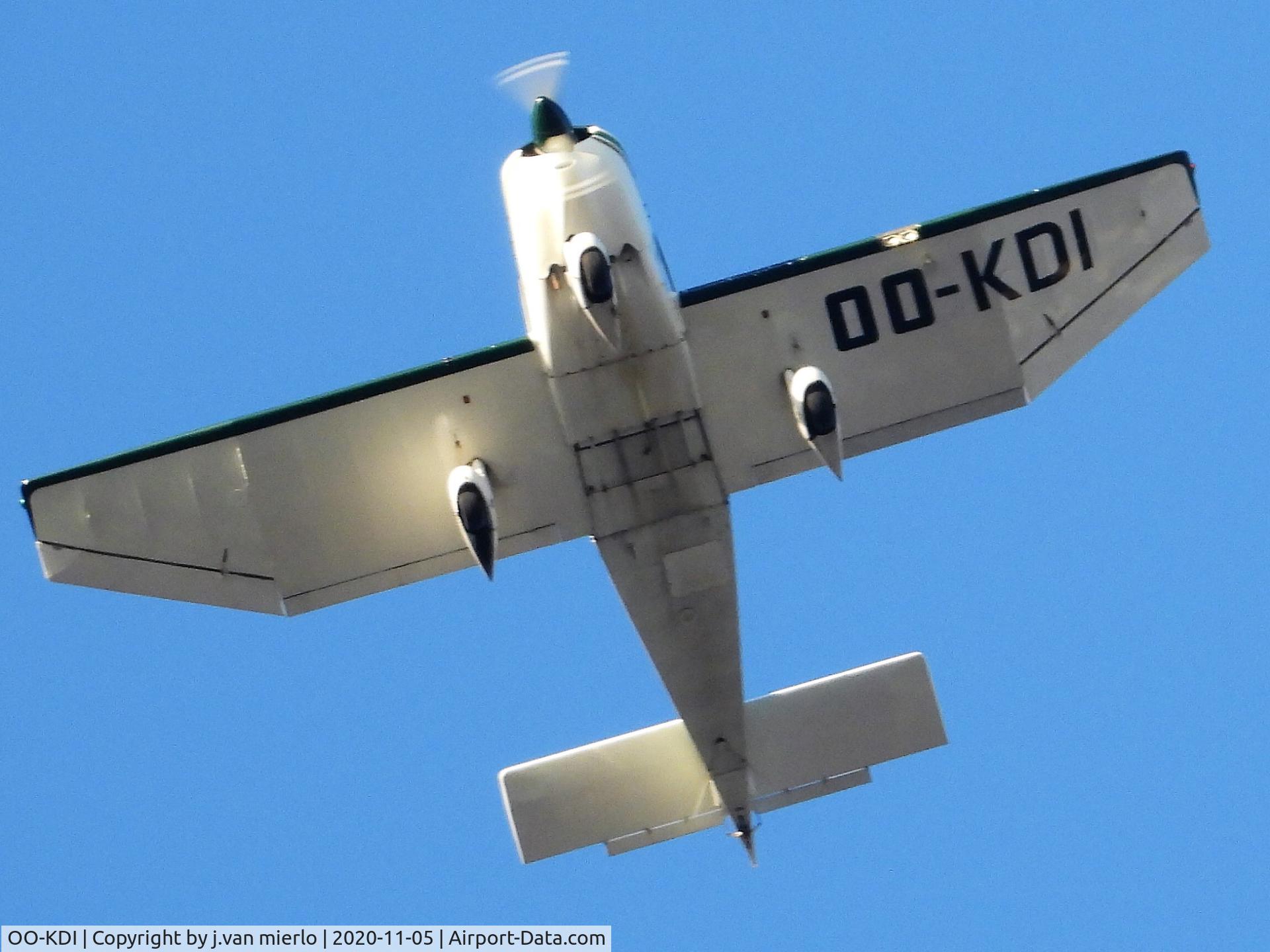 OO-KDI, 1982 Robin DR-400-120 Dauphin C/N 1583, Over Ghent, Belgium