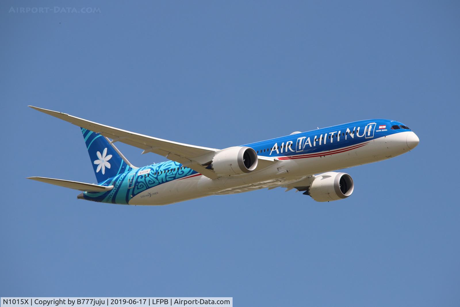 N1015X, 2019 Boeing 787-9 Dreamliner C/N 62710, on display at SIAE 2019
