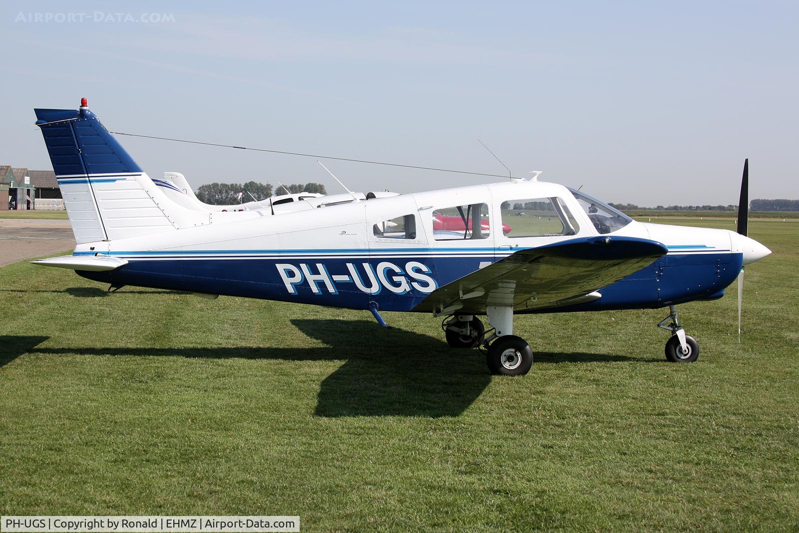 PH-UGS, 1979 Piper PA-28-161 C/N 28-7916340, at ehmz