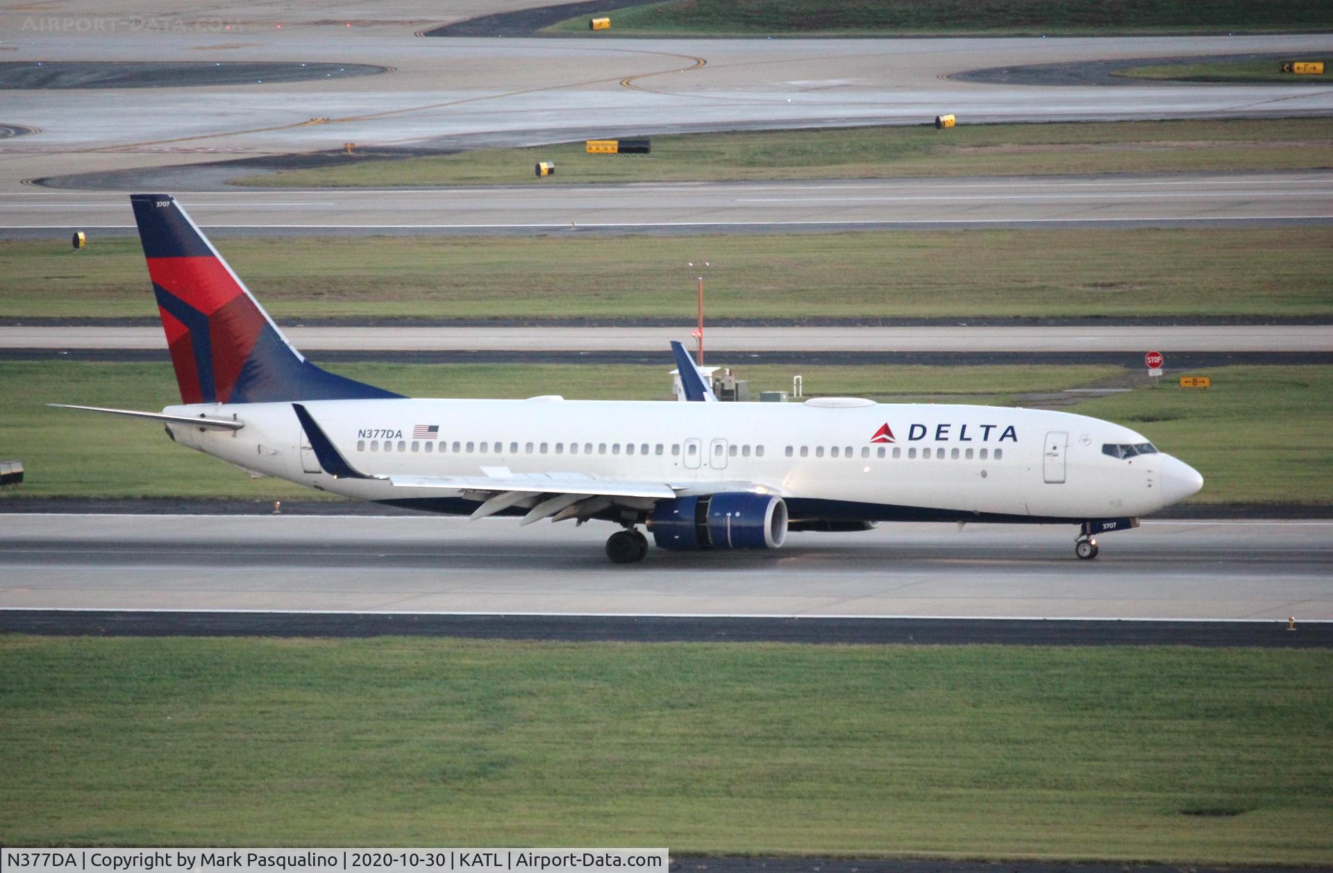 N377DA, 1999 Boeing 737-832 C/N 29625, Boeing 737-832
