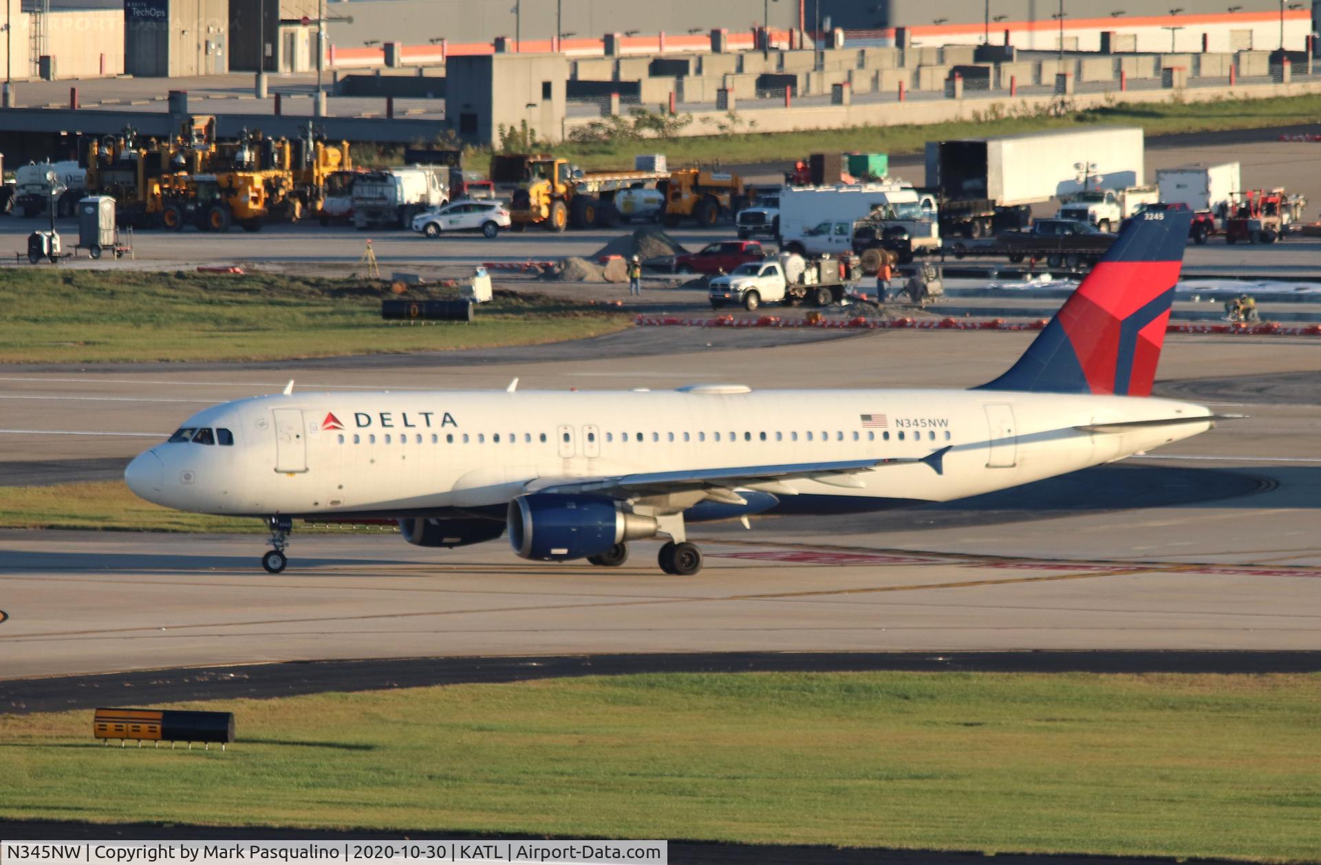 N345NW, 1993 Airbus A320-212 C/N 399, Airbus A320-212