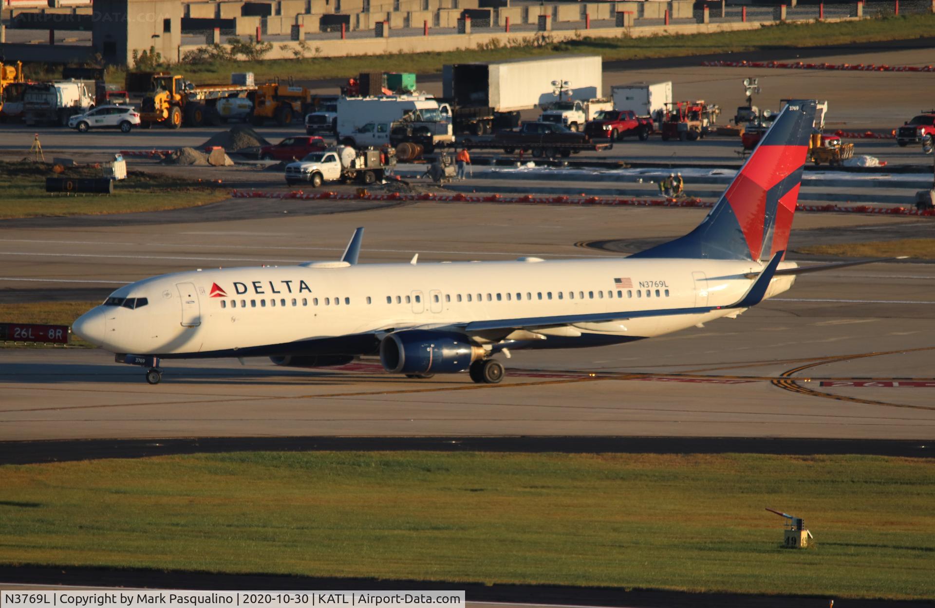 N3769L, 2002 Boeing 737-832 C/N 30822, Boeing 737-832