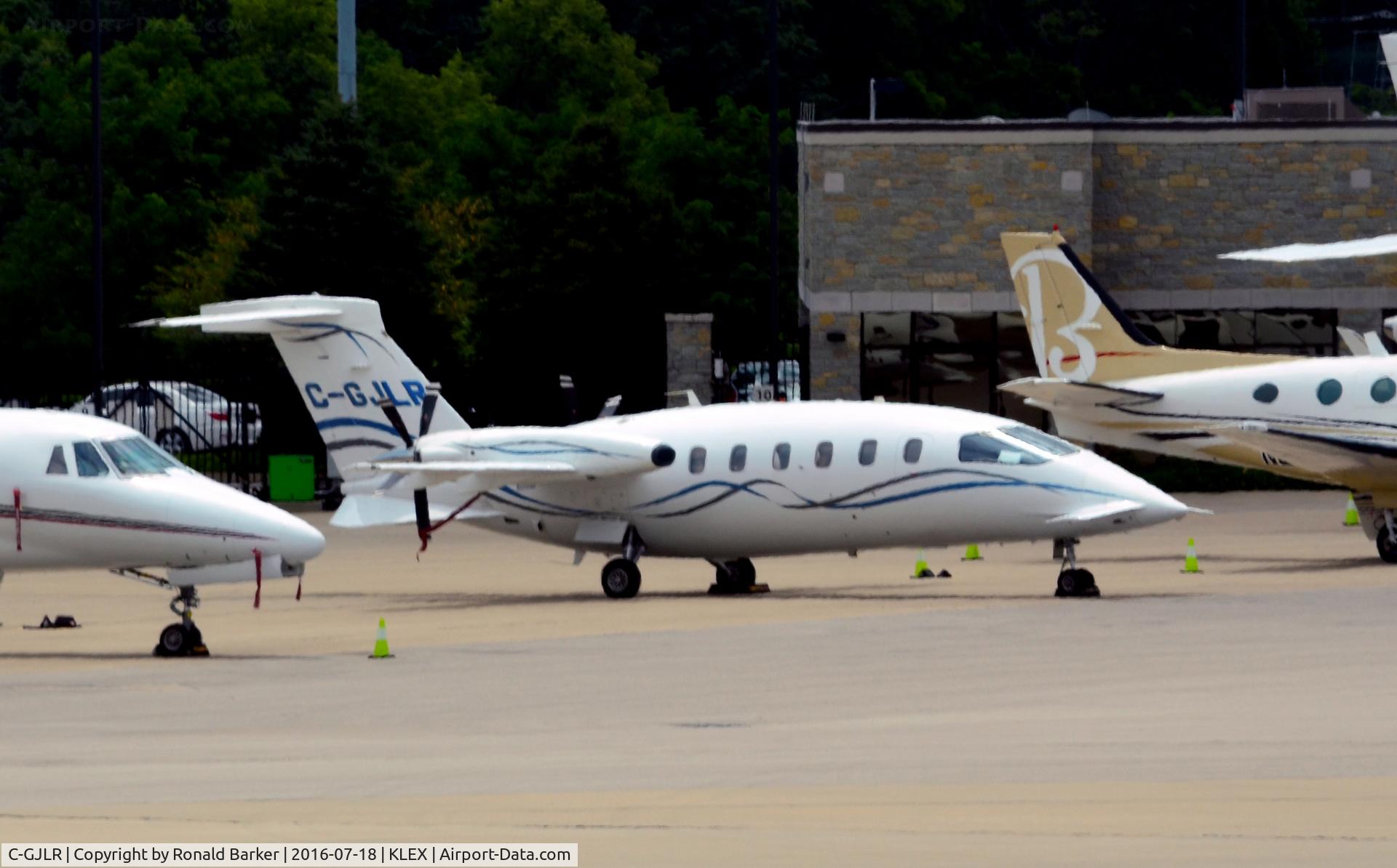 C-GJLR, 2003 Piaggio P-180 Avanti C/N 1069, On the ramp Lexington