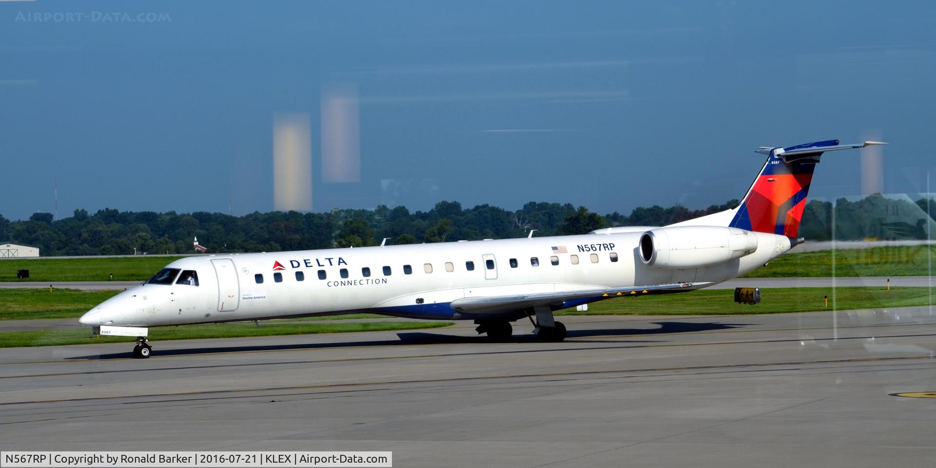 N567RP, 2003 Embraer EMB-145LR C/N 145698, Taxi Lexington