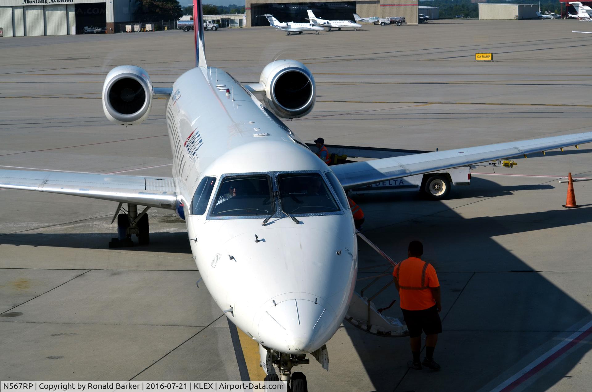 N567RP, 2003 Embraer EMB-145LR C/N 145698, Taxi Lexington