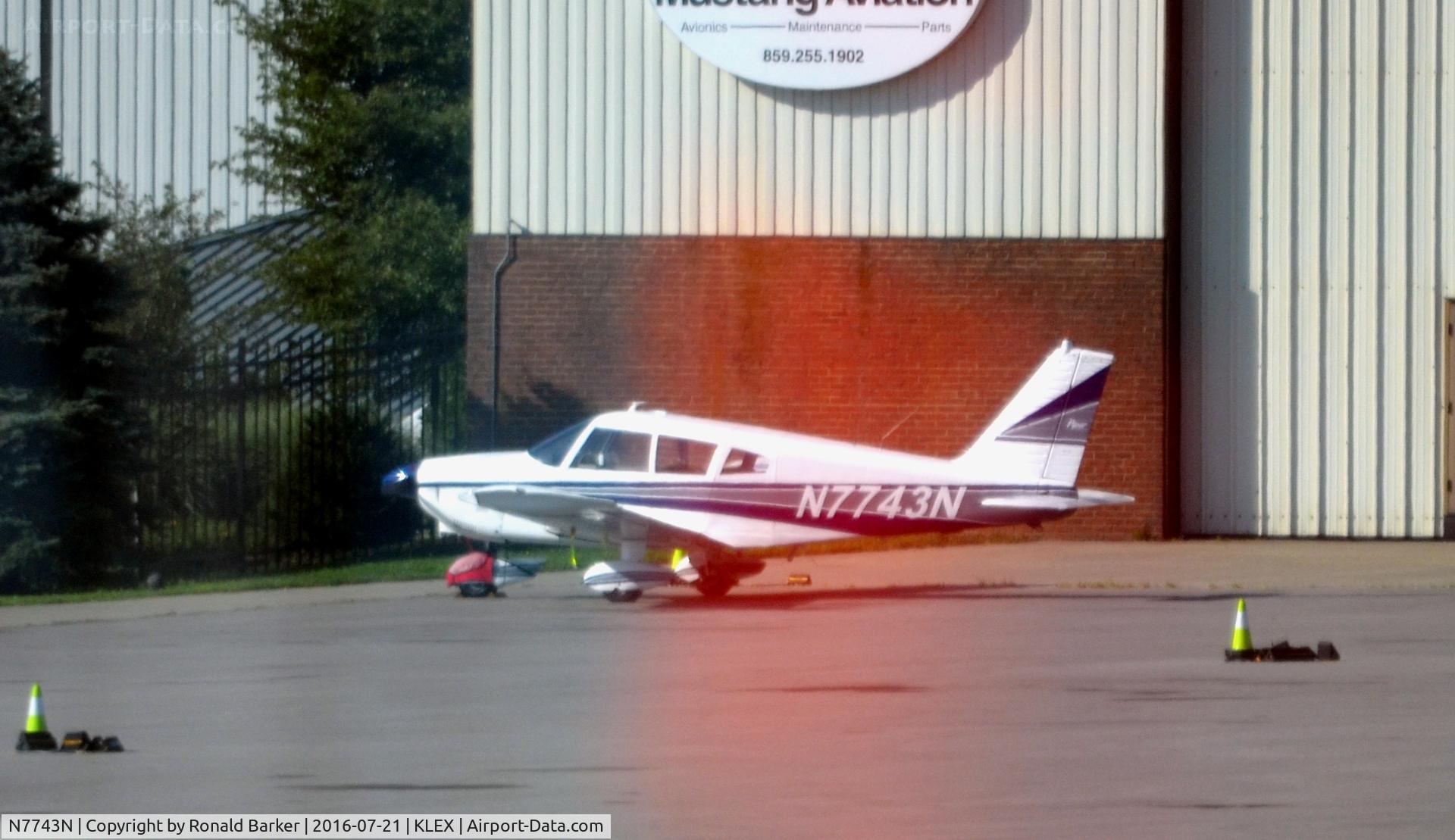 N7743N, 1968 Piper PA-28-180 C/N 28-5144, Parked Lexington
