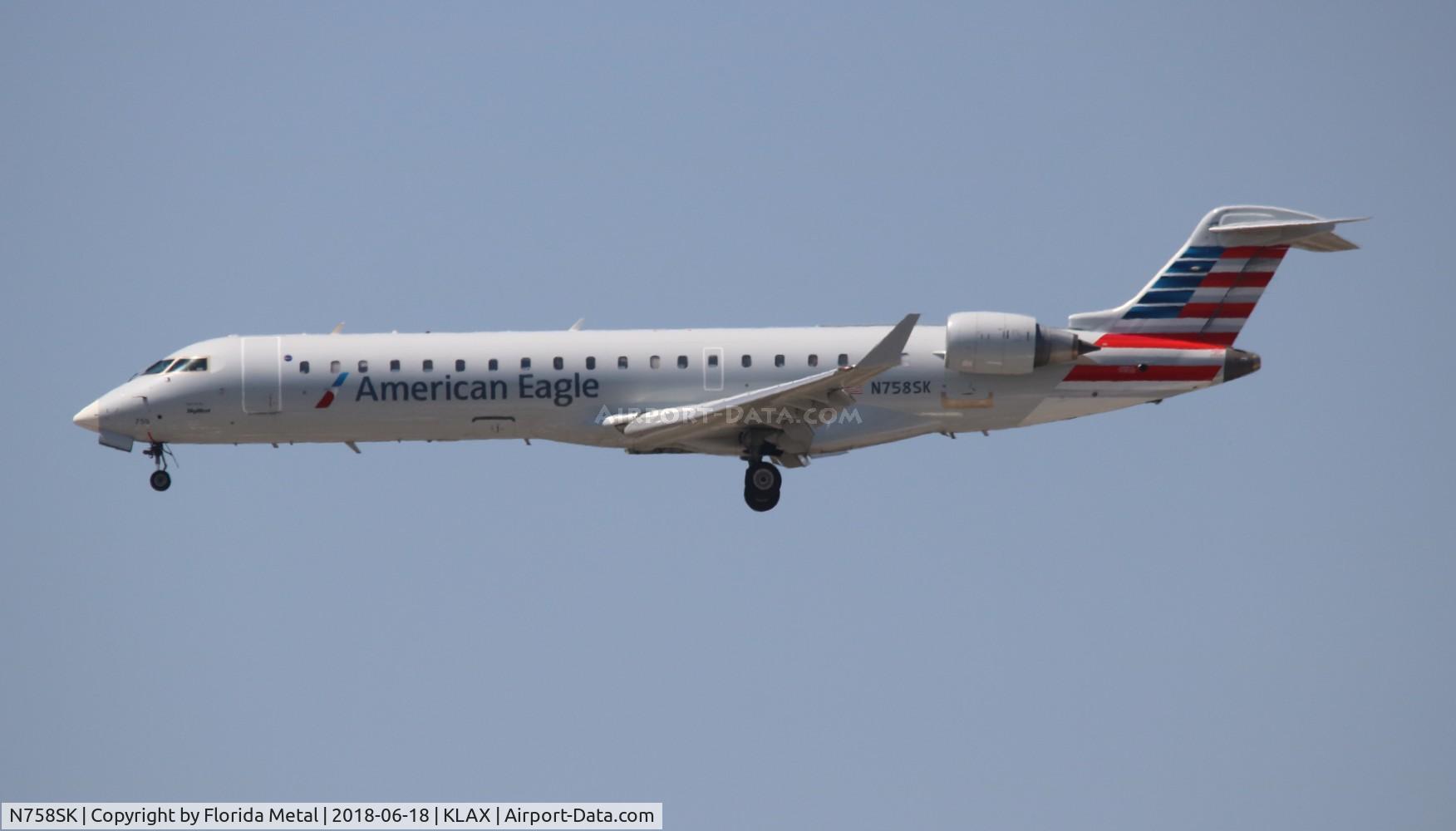 N758SK, 2005 Bombardier CRJ-701ER (CL-600-2C10) Regional Jet C/N 10222, LAX spotting 2018