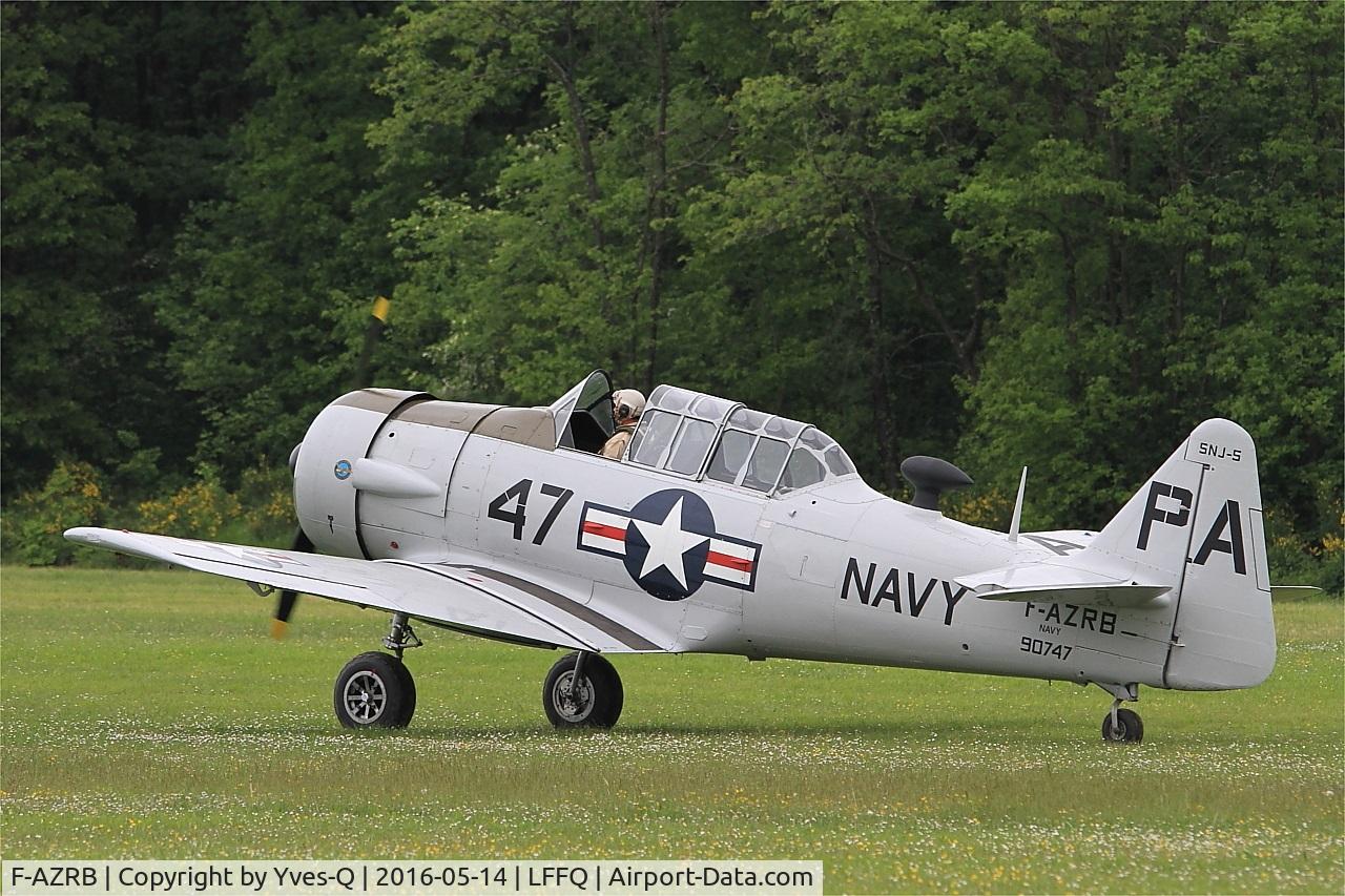 F-AZRB, North American SNJ-5 Texan Texan C/N 88-17955, North American SNJ-5 Texan, Taxiing, La Ferté-Alais airfield (LFFQ) Airshow 2016