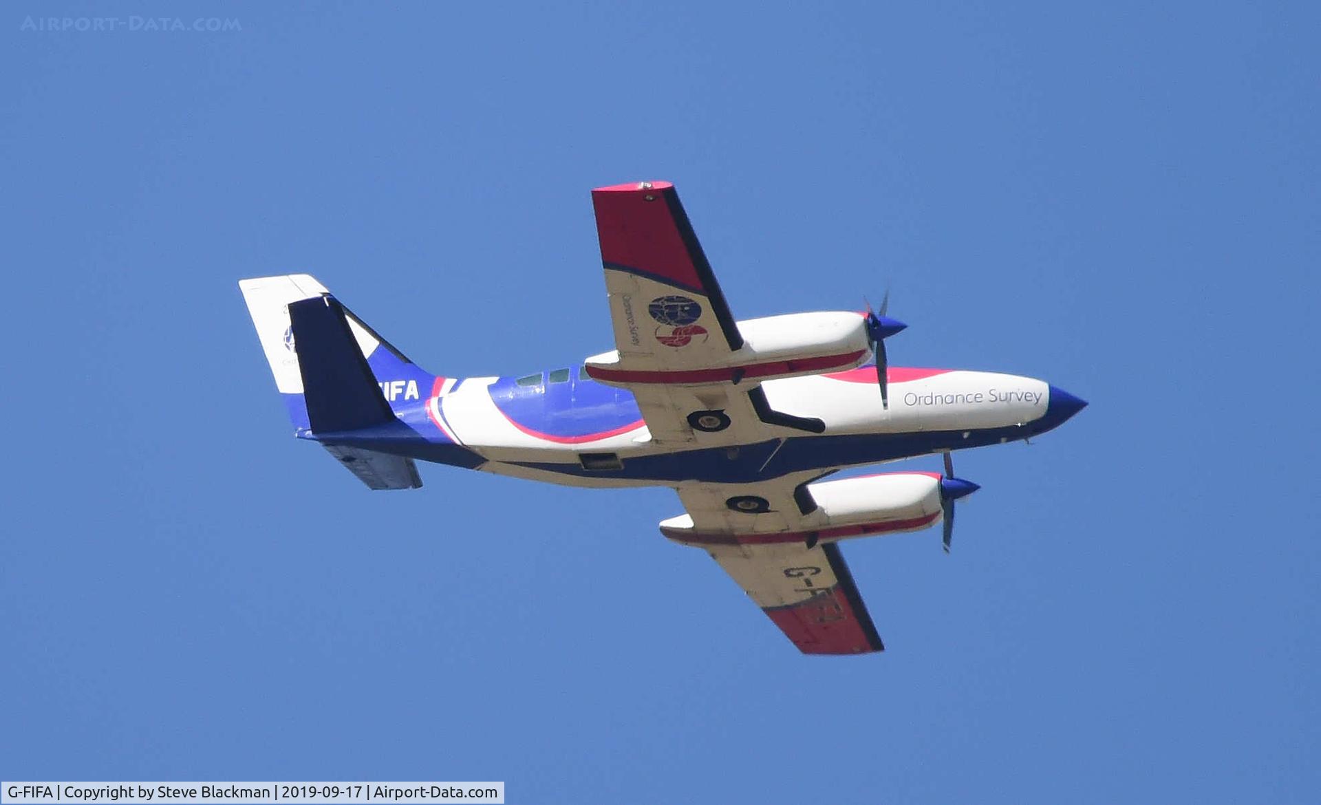 G-FIFA, 1980 Cessna 404 II Titan C/N 404-0644, Over Napton, Warwickshire, UK