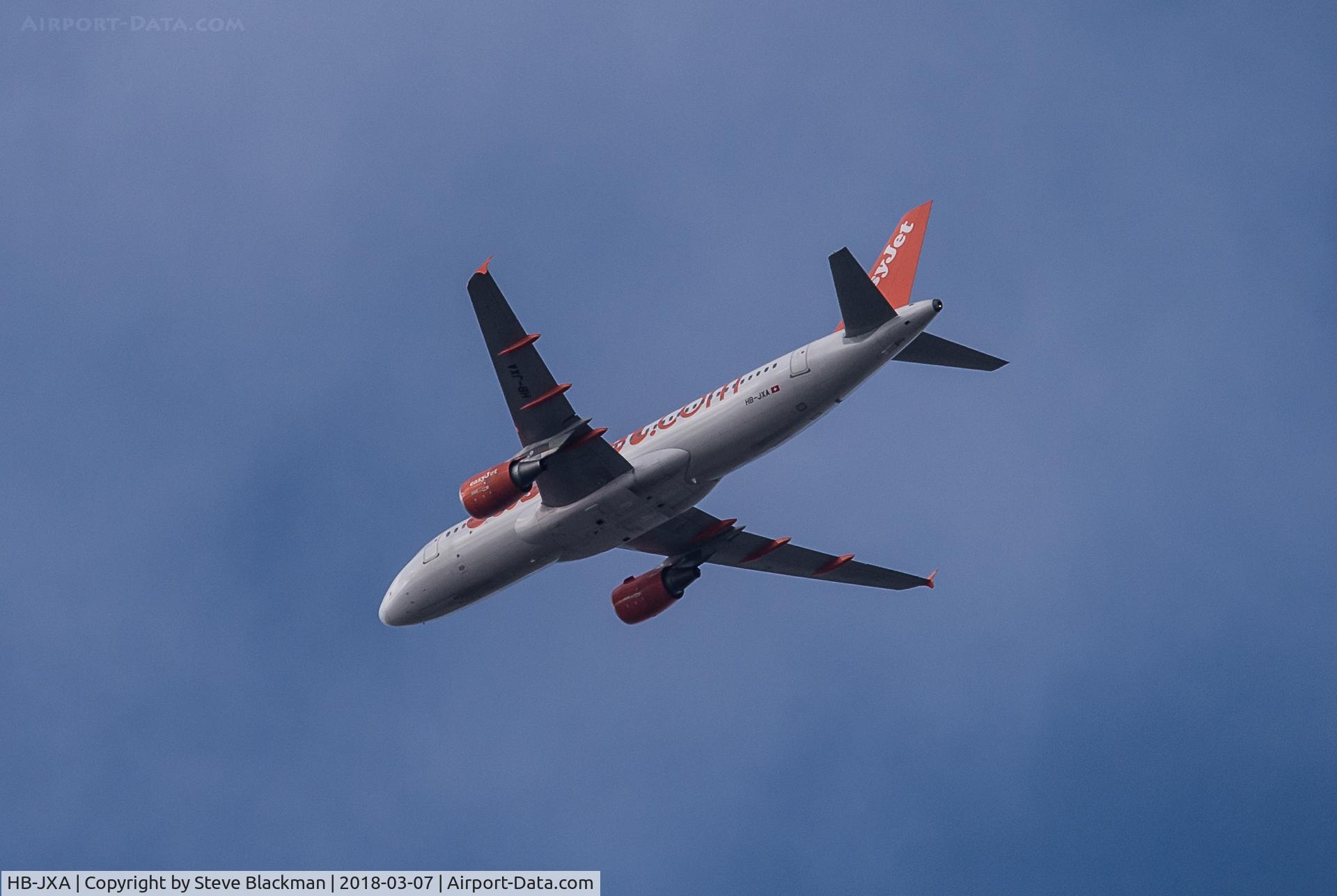 HB-JXA, 2012 Airbus A320-214 C/N 5138, Over Napton, Warwickshire, UK