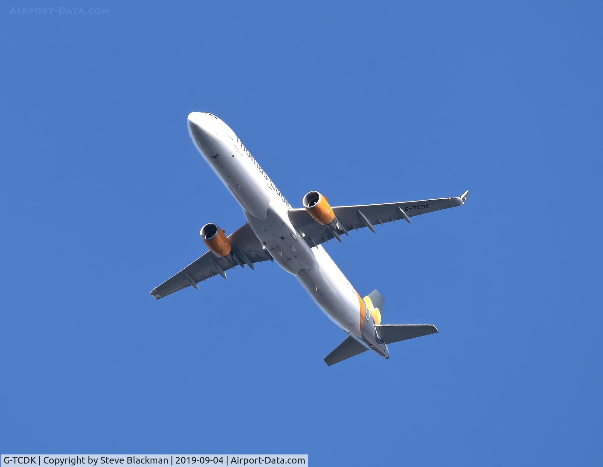 G-TCDK, 2015 Airbus A321-211 C/N 6548, Over Napton, Warwickshire, UK. On approach to Birmingham airport.