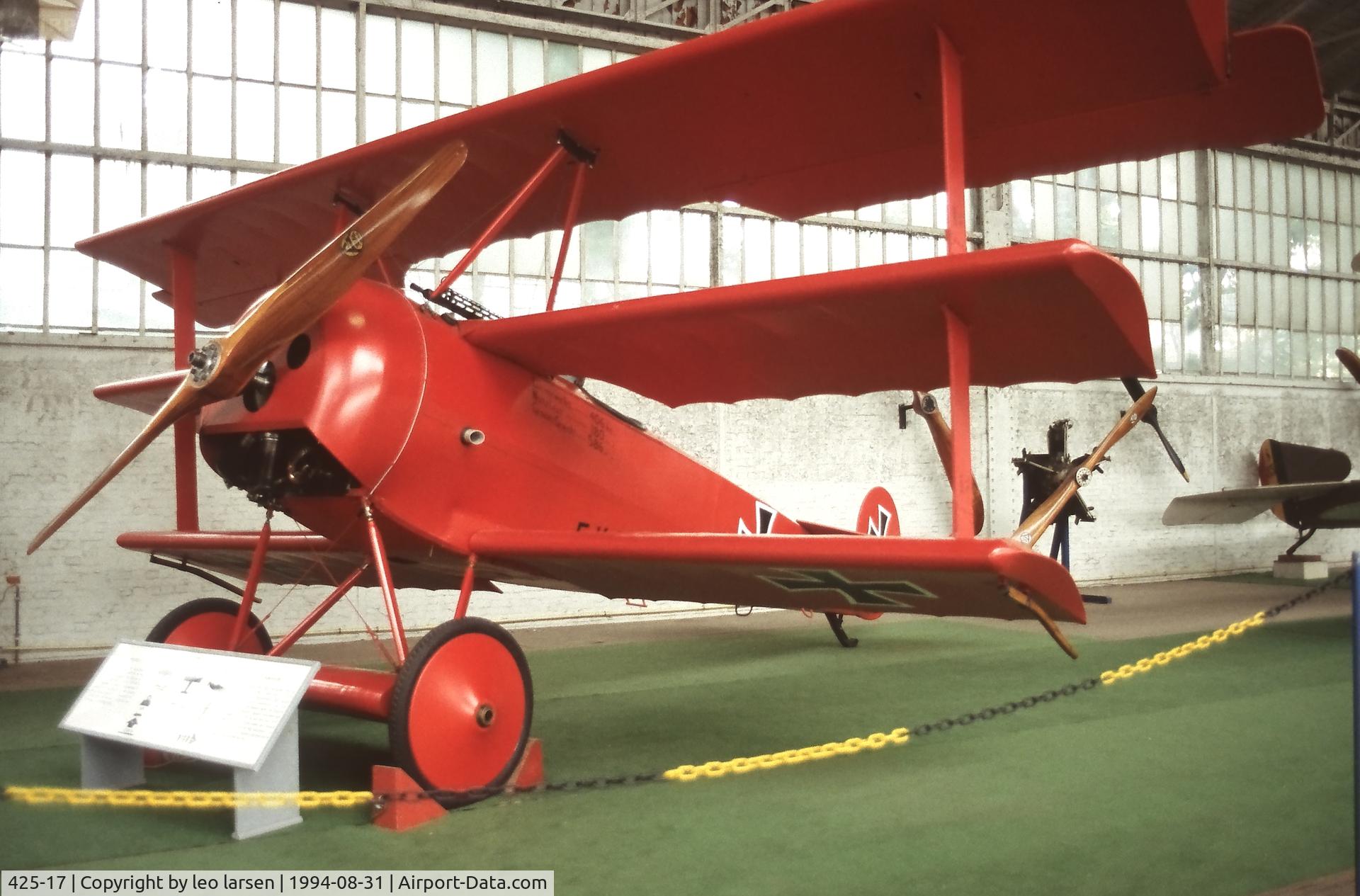 425-17, Fokker Dr.1 Triplane Replica C/N Not found 425-17 (1), Brussels Air Museum 31.8.1994