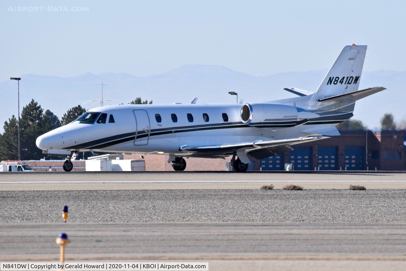 N841DW, 2001 Cessna 560XL C/N 560-5177, Landed 10L.