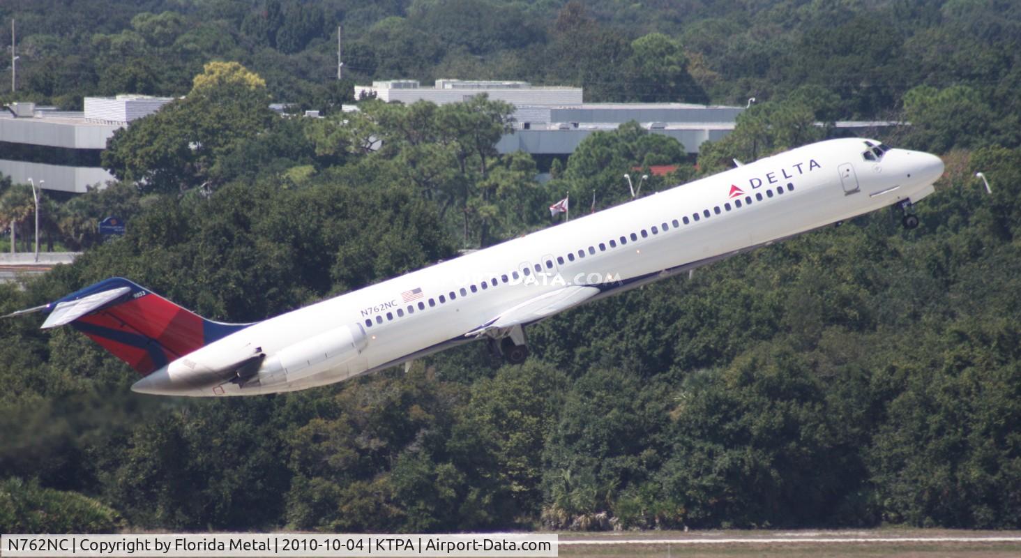 N762NC, 1976 McDonnell Douglas DC-9-51 C/N 47710, TPA spotting 2010