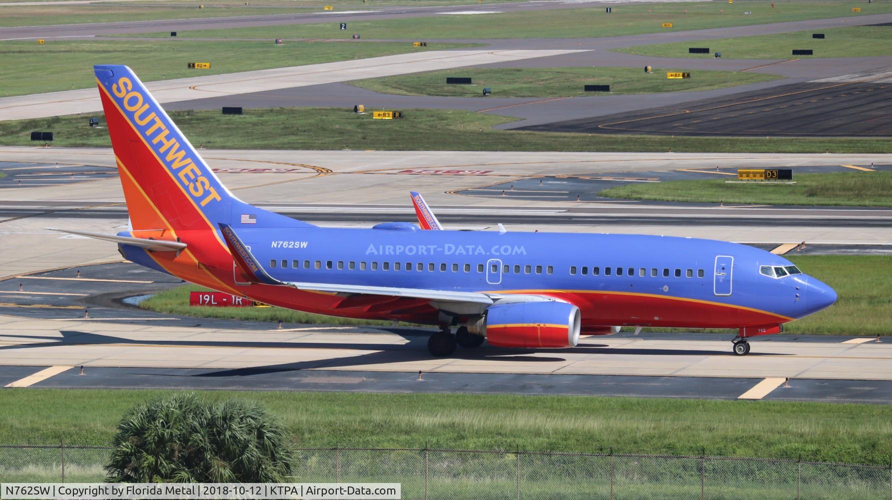 N762SW, 2000 Boeing 737-7H4 C/N 27876, TPA spotting 2018