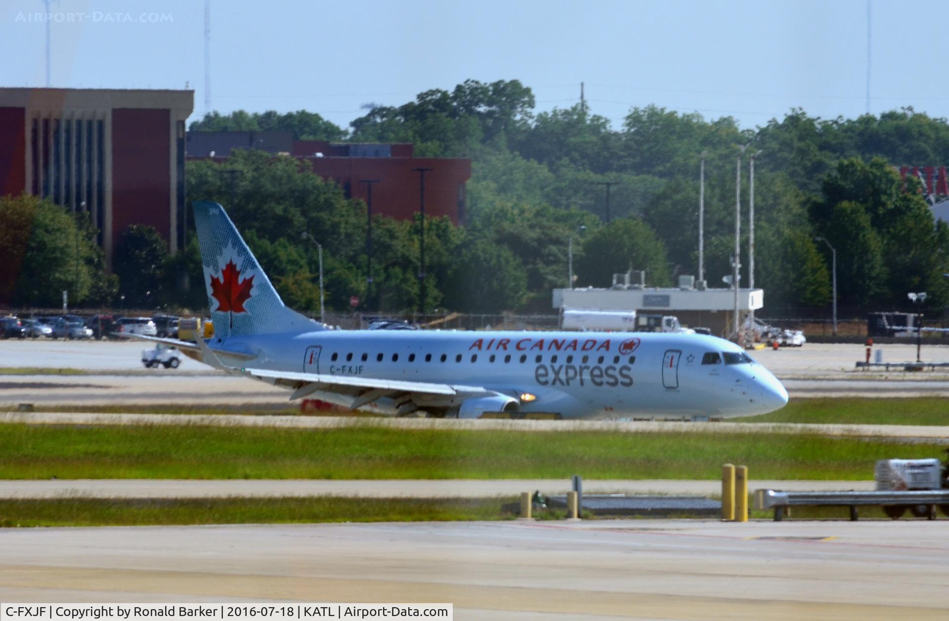 C-FXJF, 2010 Embraer ERJ-170-200LR C/N 304, Taxi to park Atlanta