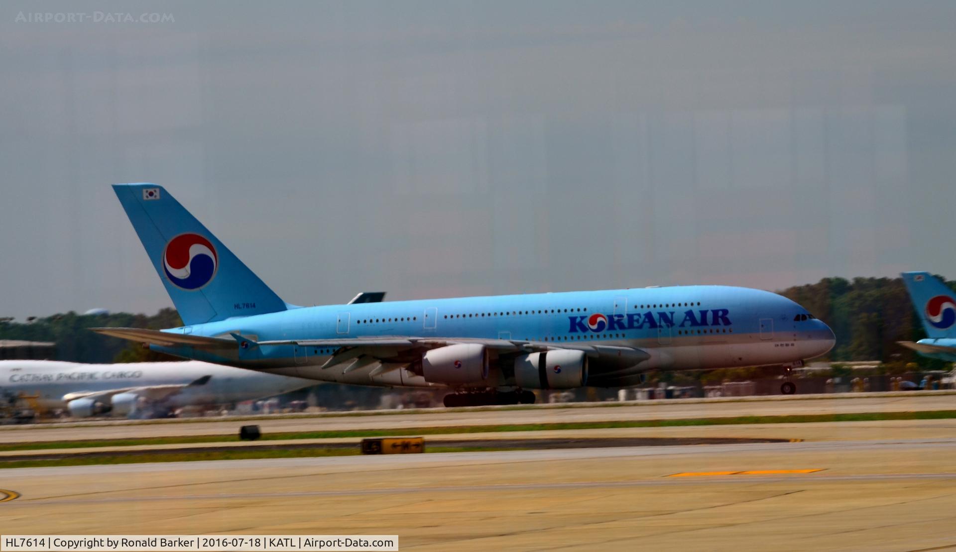 HL7614, 2011 Airbus A380-861 C/N 068, Landing Atlanta