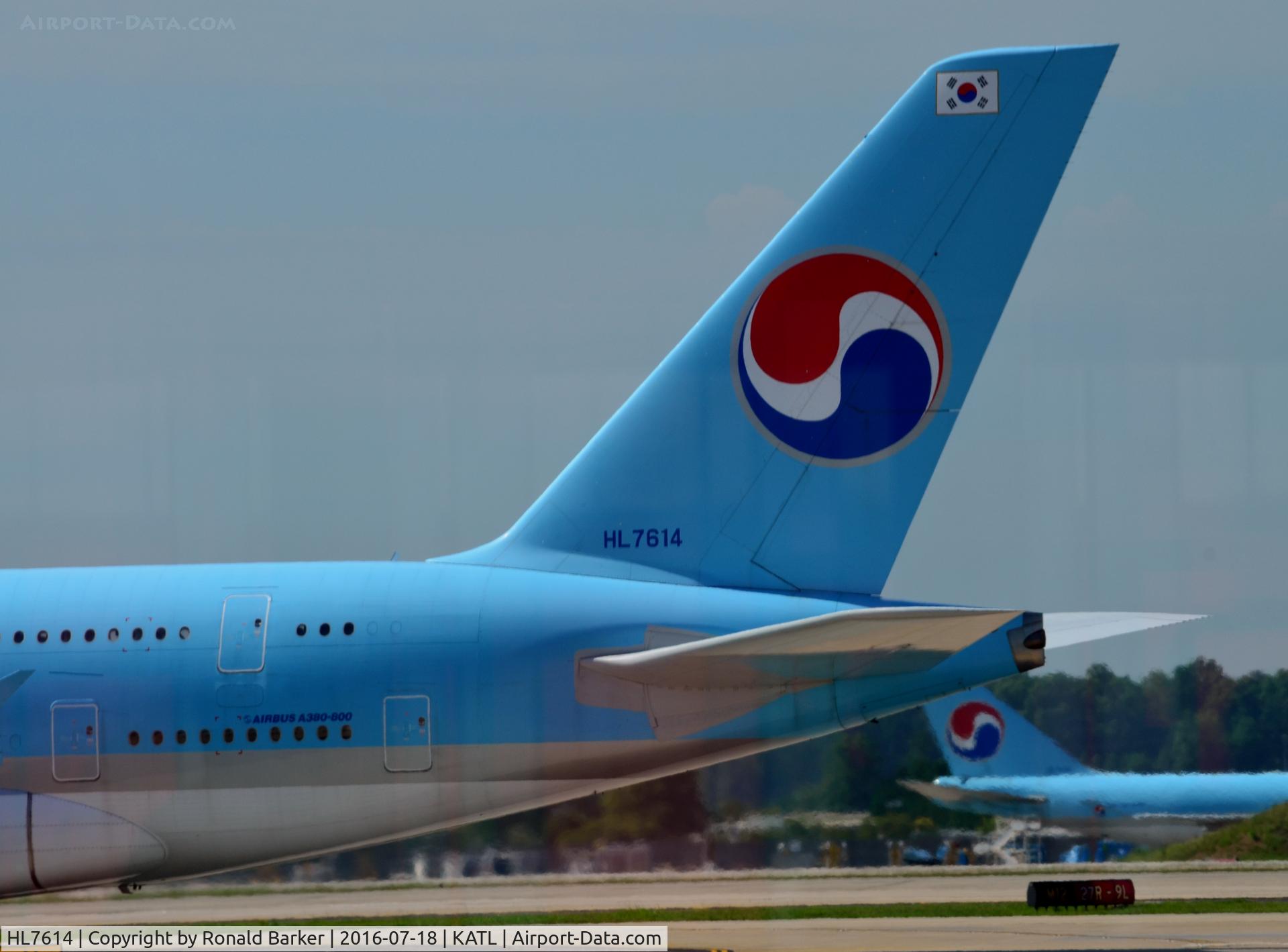 HL7614, 2011 Airbus A380-861 C/N 068, Taxi Atlanta