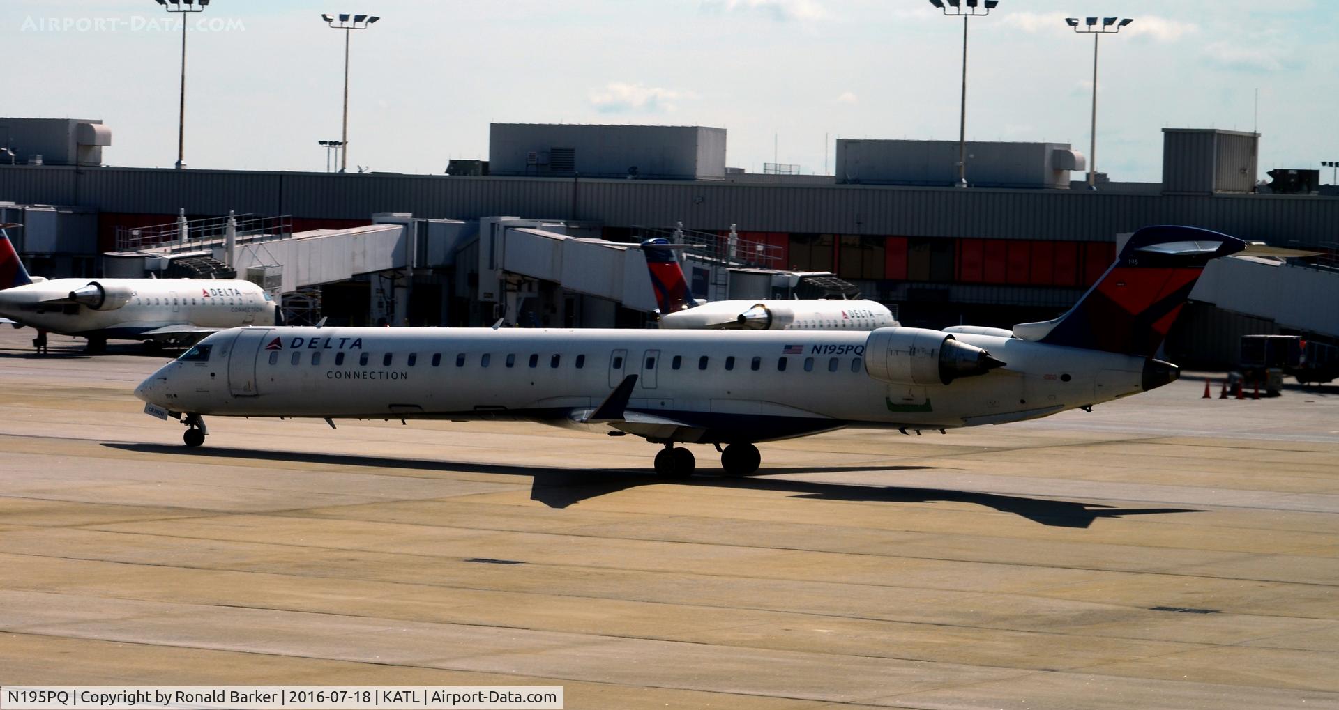N195PQ, 2008 Bombardier CRJ-900ER (CL-600-2D24) C/N 15195, Taxi Atlanta