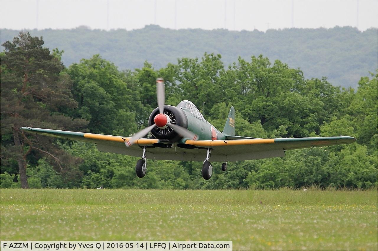 F-AZZM, 2000 North American AT-6B Texan C/N SA-32, North American AT-6B Texan, Landing rwy 28, La Ferté-Alais airfield (LFFQ) Air show 2016