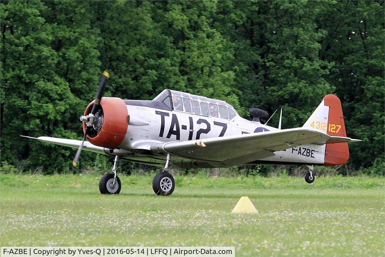 F-AZBE, North American AT-6C Harvard IIA C/N 88-12127, North American AT-6C Harvard IIA, Take off, La Ferté-Alais airfield (LFFQ) Airshow 2016