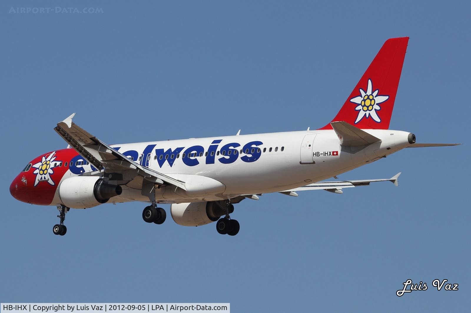HB-IHX, 1998 Airbus A320-214 C/N 0942, edelweis