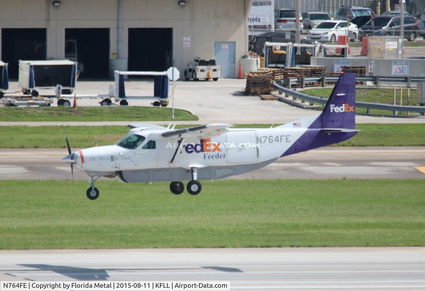 N764FE, 1991 Cessna 208B Super Cargomaster C/N 208B0258, FLL spotting 2015