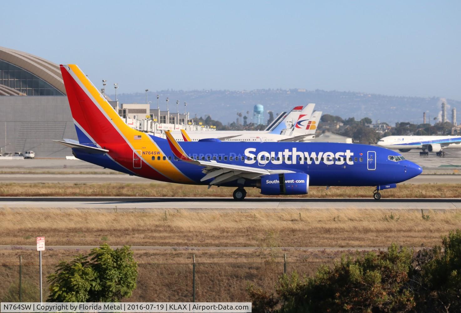 N764SW, 2000 Boeing 737-7H4 C/N 27878, LAX spotting 2016