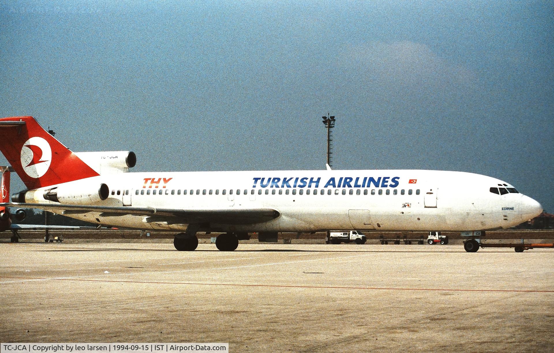 TC-JCA, 1982 Boeing 727-2F2 C/N 22992, Istanbul 15.9.1994