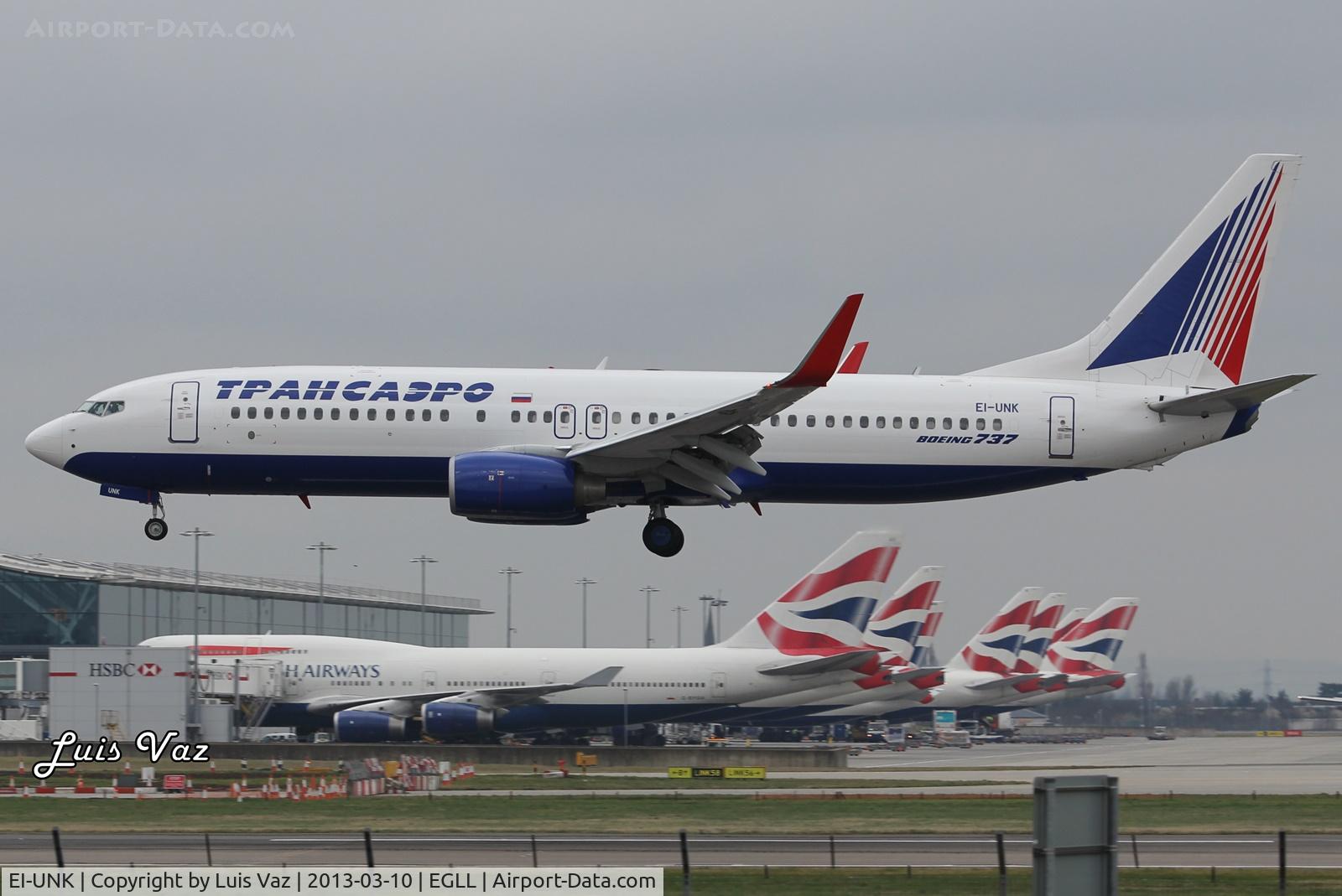 EI-UNK, 2011 Boeing 737-86J C/N 36119, Transaero