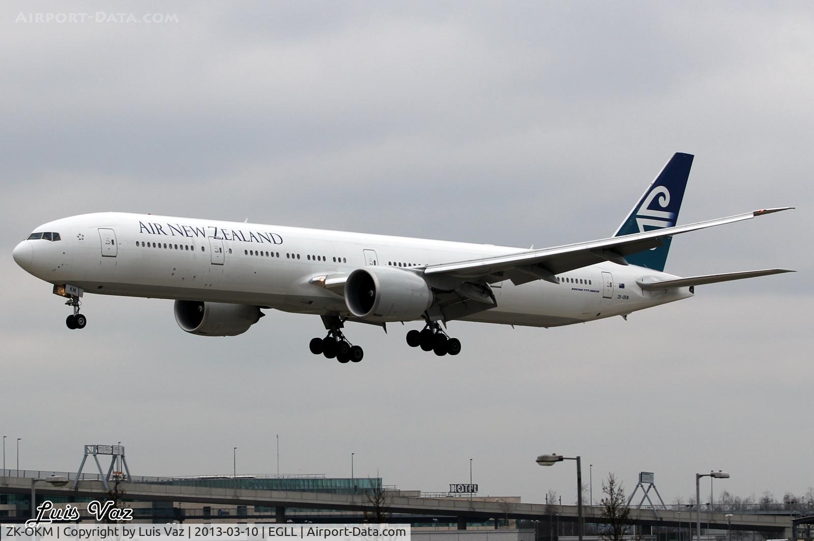 ZK-OKM, 2010 Boeing 777-306/ER C/N 38405, Air New Zealand