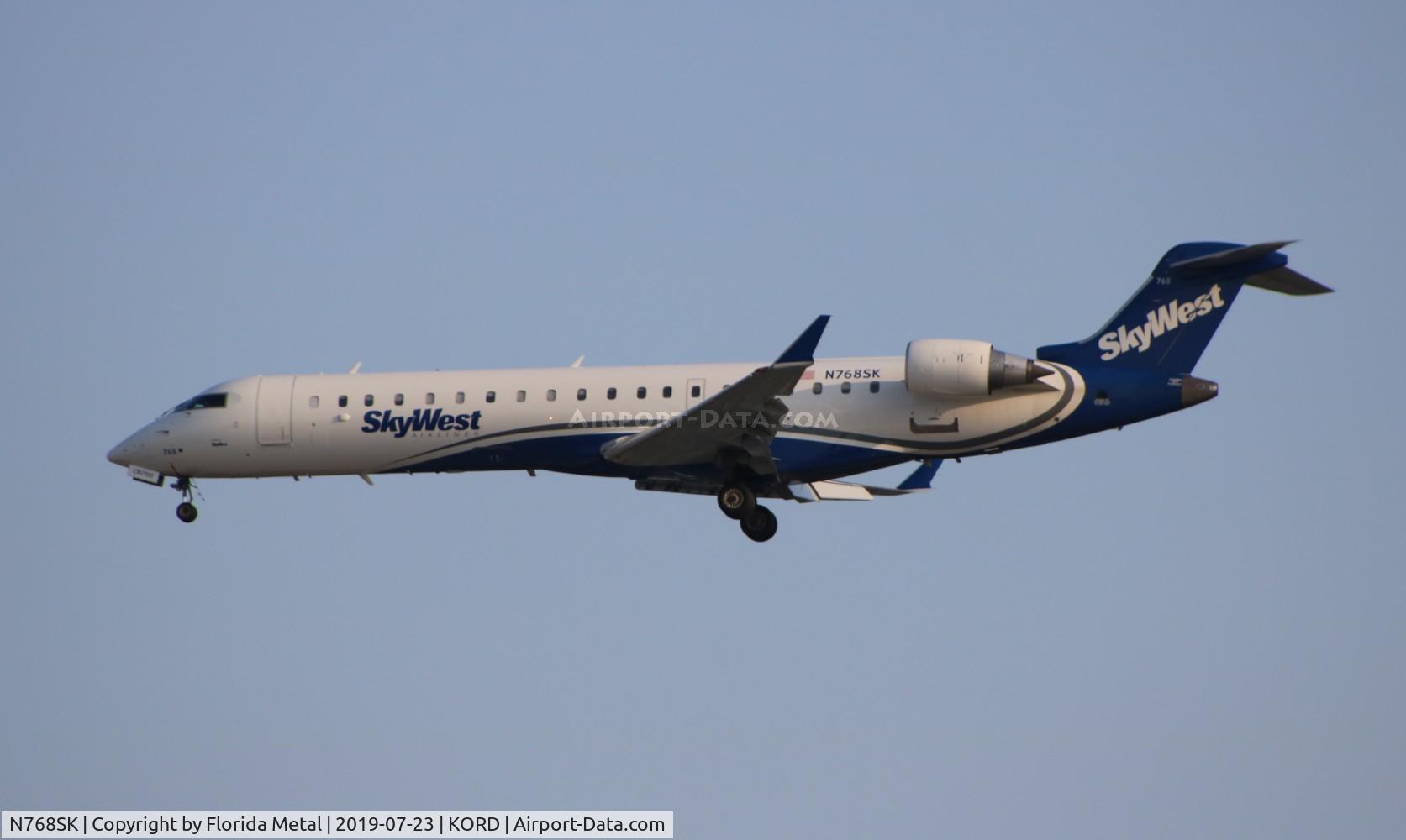 N768SK, 2005 Bombardier CRJ-701ER (CL-600-2C10) Regional Jet C/N 10234, ORD spotting 2019