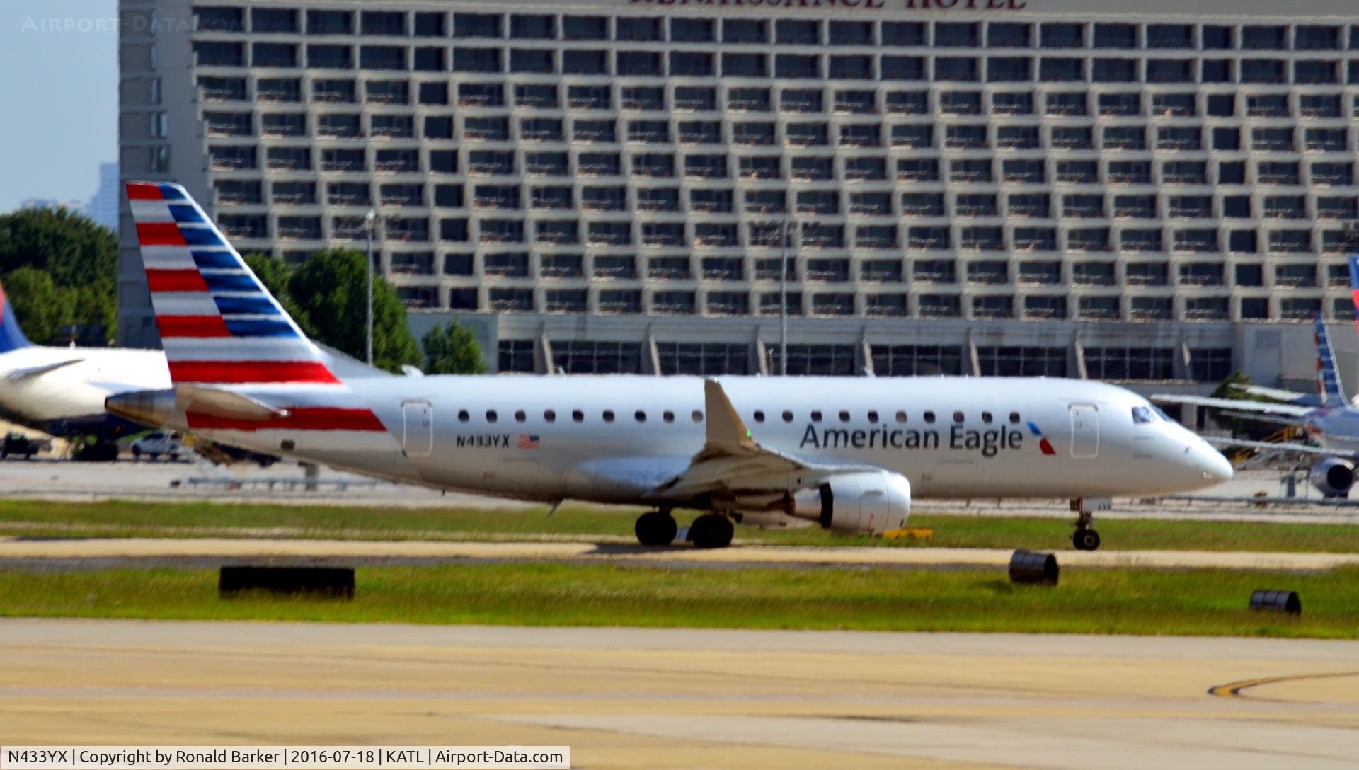 N433YX, 2014 Embraer 175LR (ERJ-170-200LR) C/N 17000417, Taxi Atlanta