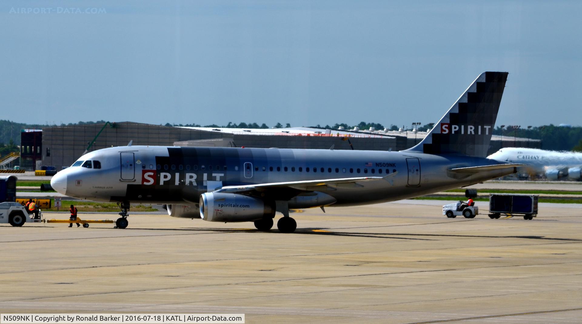 N509NK, 2005 Airbus A319-132 C/N 2603, Push back Atlanta