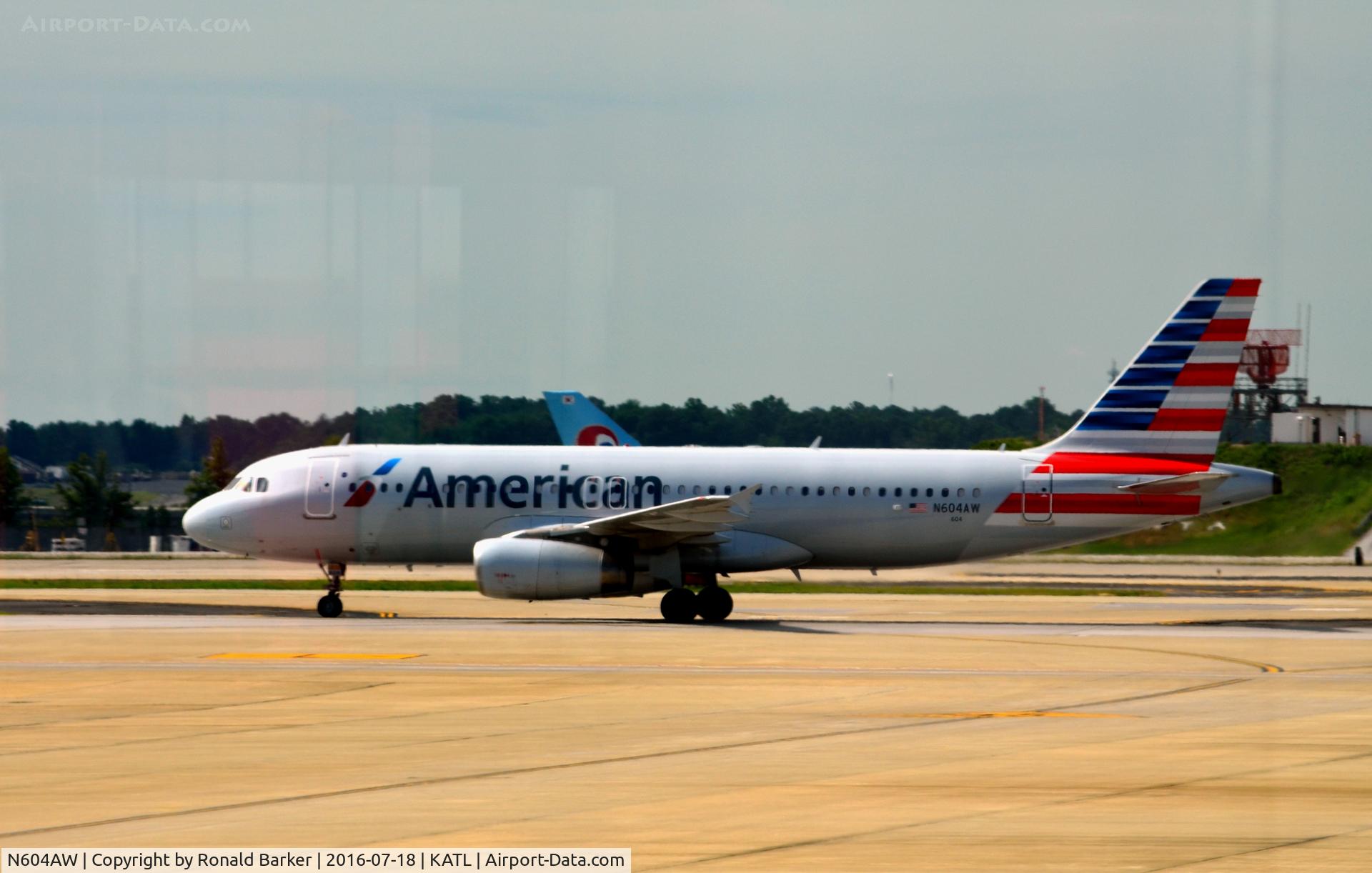 N604AW, 2000 Airbus A320-232 C/N 1196, Taxi Atlanta