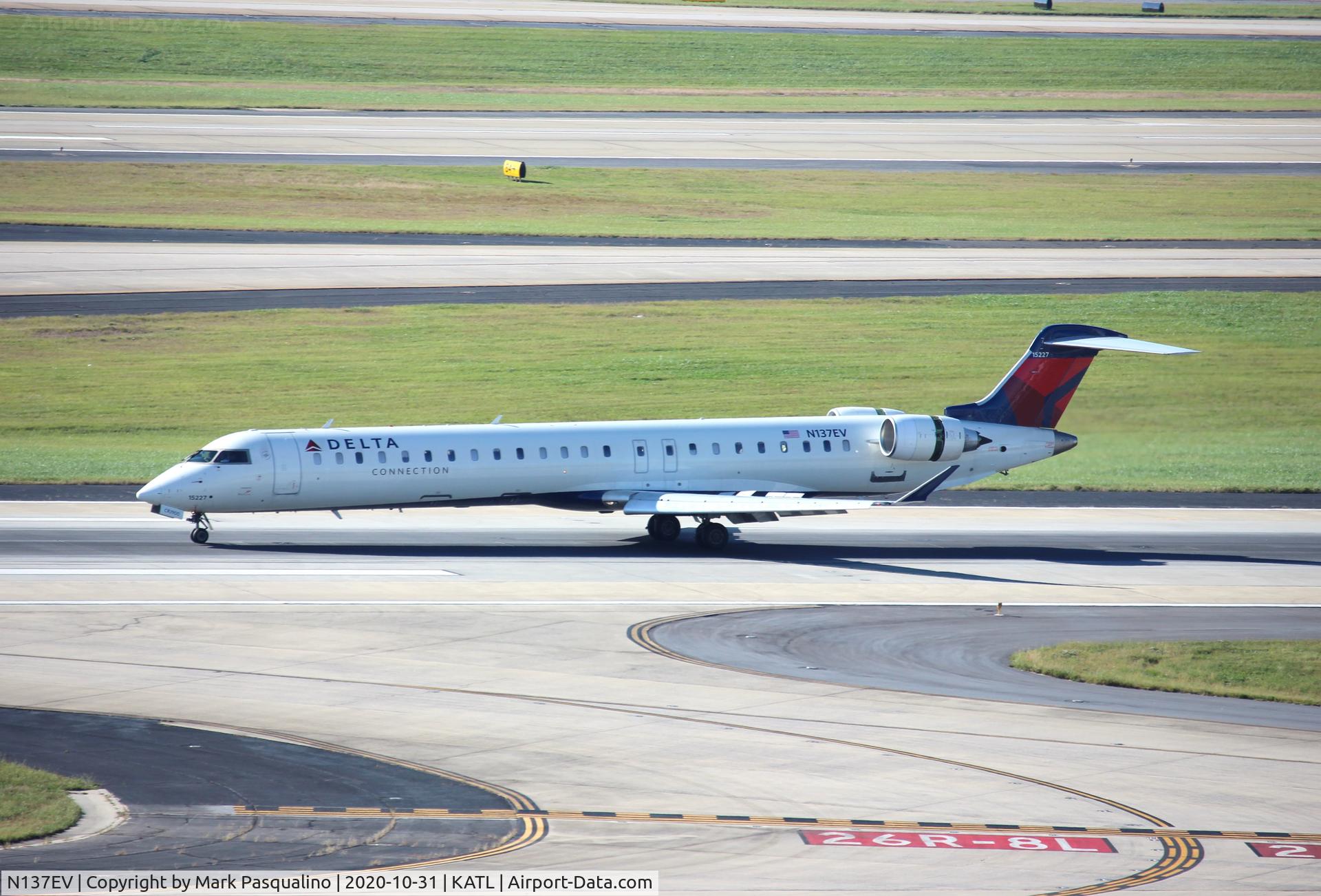N137EV, 2009 Bombardier CRJ-900ER (CL-600-2D24) C/N 15227, CL-600-2D24